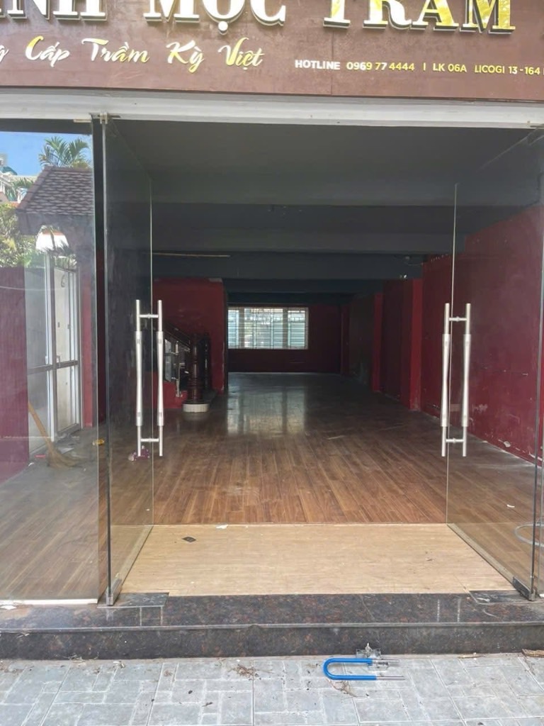 Bán nhà Khuất Duy Tiến - diện tích 148m2 5 tầng - Ô TÔ TRÁNH - giá 52,5 tỷ