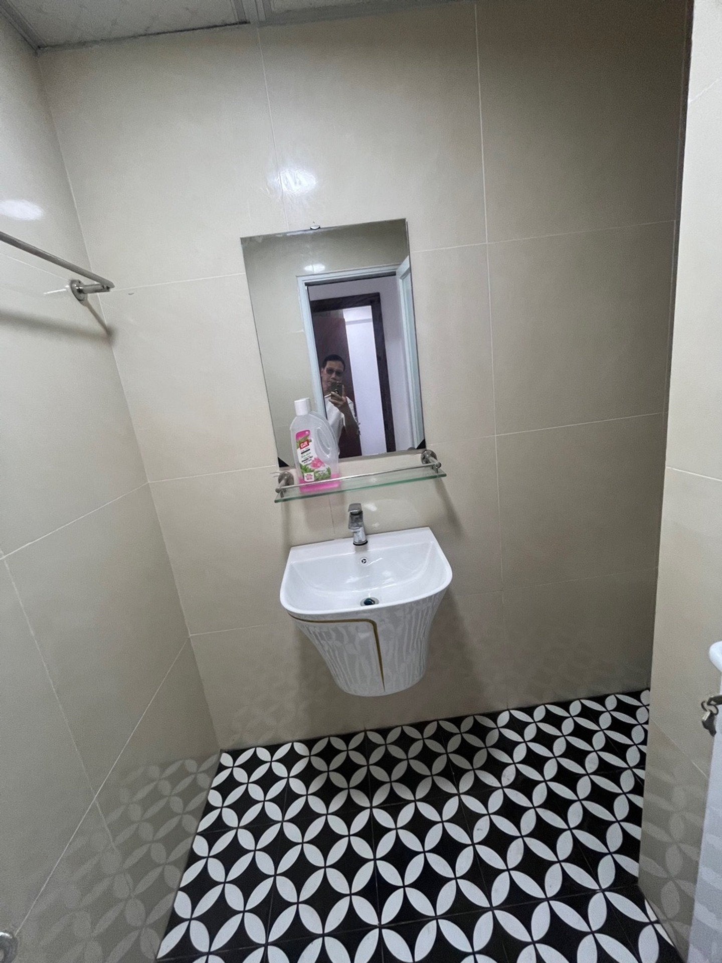 Bán nhà Hoàng Mai - diện tích 40m2 4 tầng - Sổ đỏ cất két - giá 3,6 tỷ