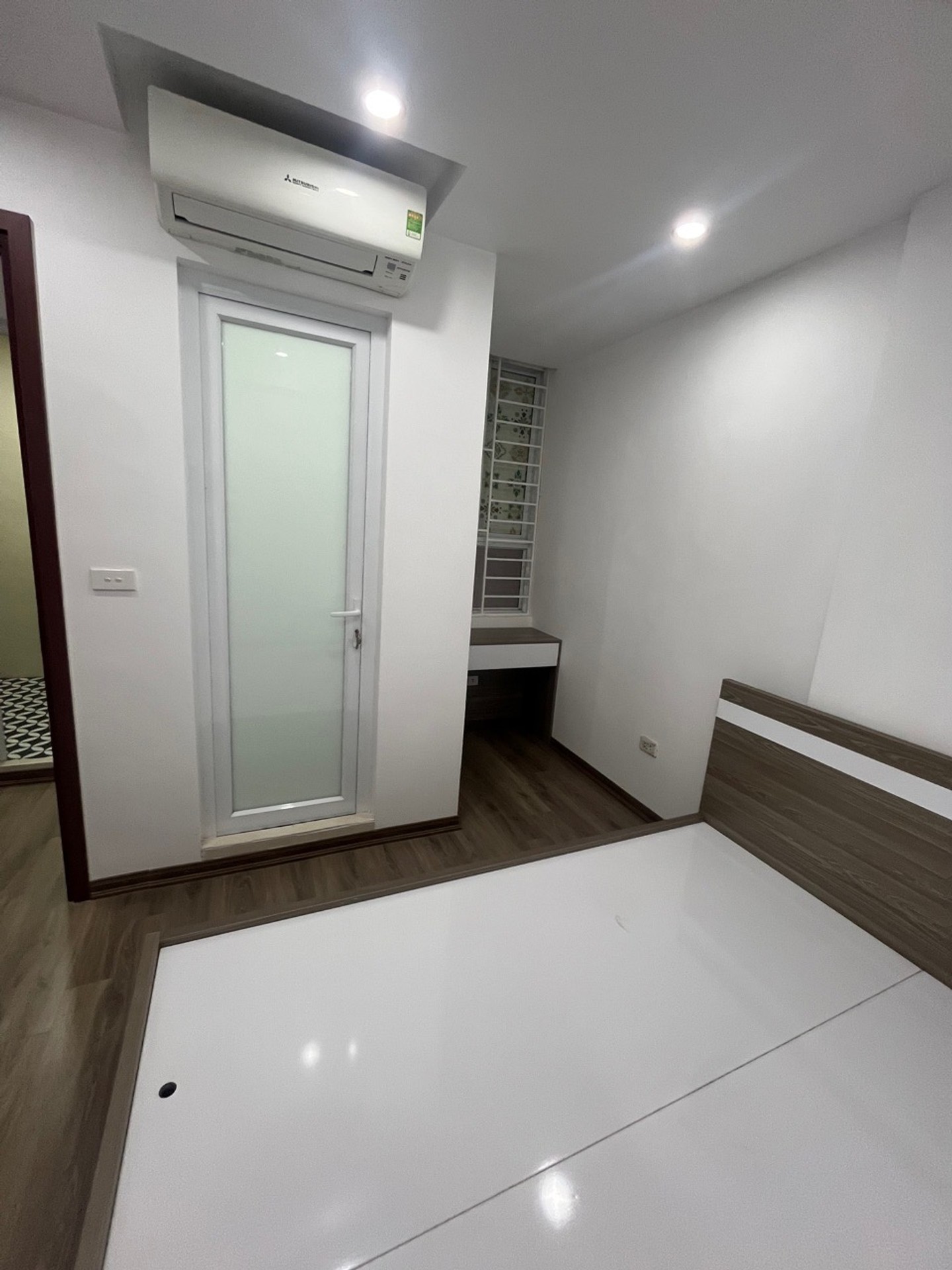 Bán nhà Hoàng Mai - diện tích 40m2 4 tầng - Sổ đỏ cất két - giá 3,6 tỷ