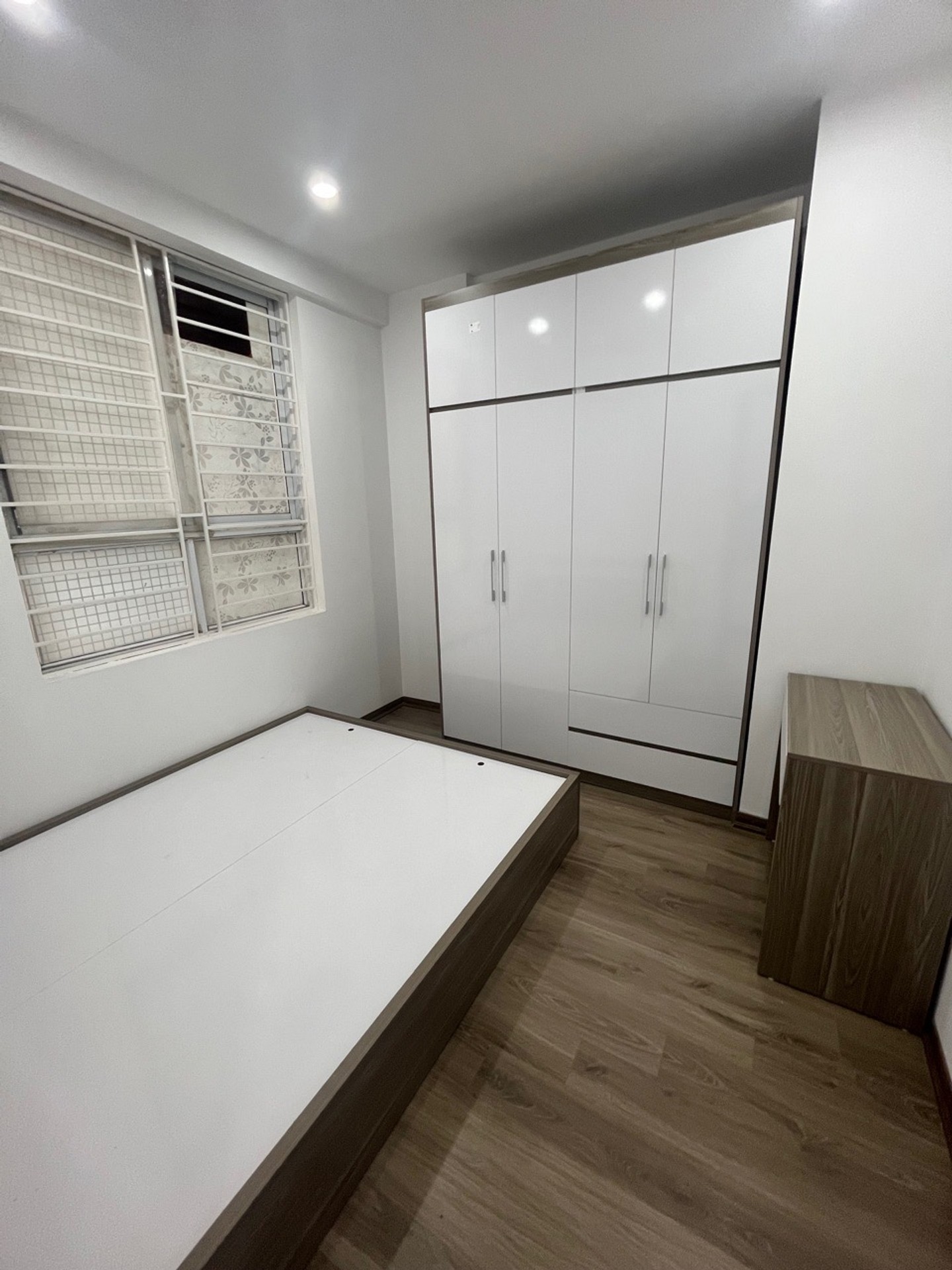 Bán nhà Hoàng Mai - diện tích 40m2 4 tầng - Sổ đỏ cất két - giá 3,6 tỷ