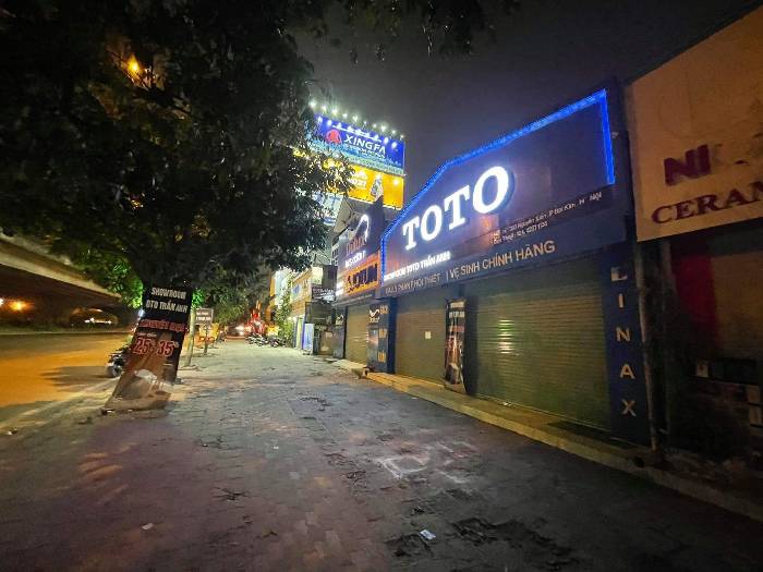 Bán nhà Nguyễn Xiển - diện tích 177m2 1 tầng - Mặt Phố - giá 43 tỷ