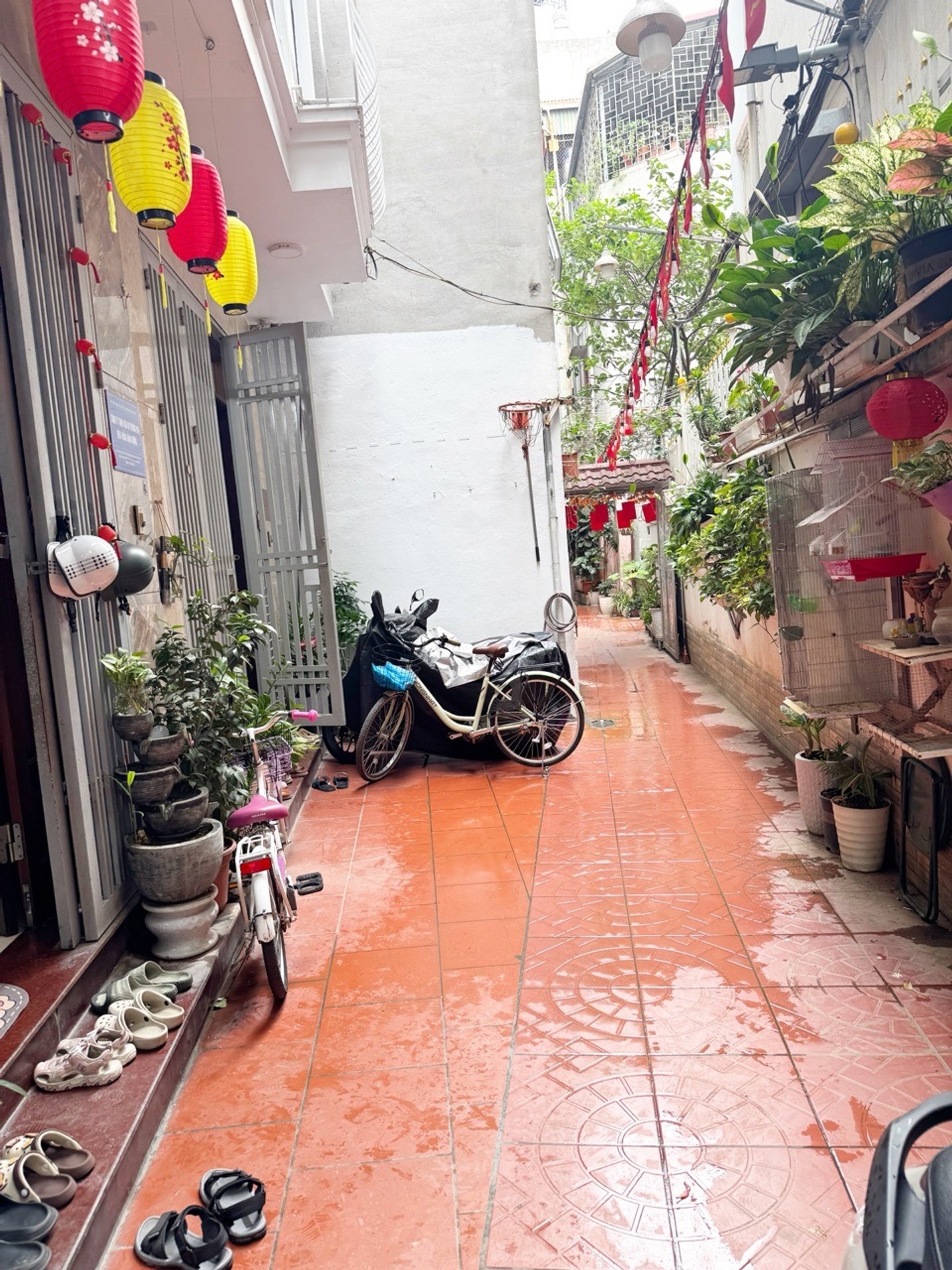 Bán nhà Hoàng Mai - diện tích 48m2 5 tầng - gần ô tô - giá 10,8 tỷ