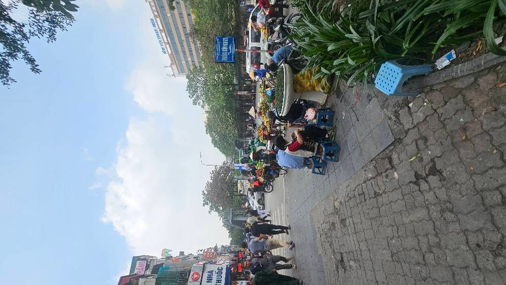 Bán nhà Thanh Nhàn - diện tích 66.1m2 2 tầng - Mặt phố kinh doanh tấp nập - giá 33 tỷ