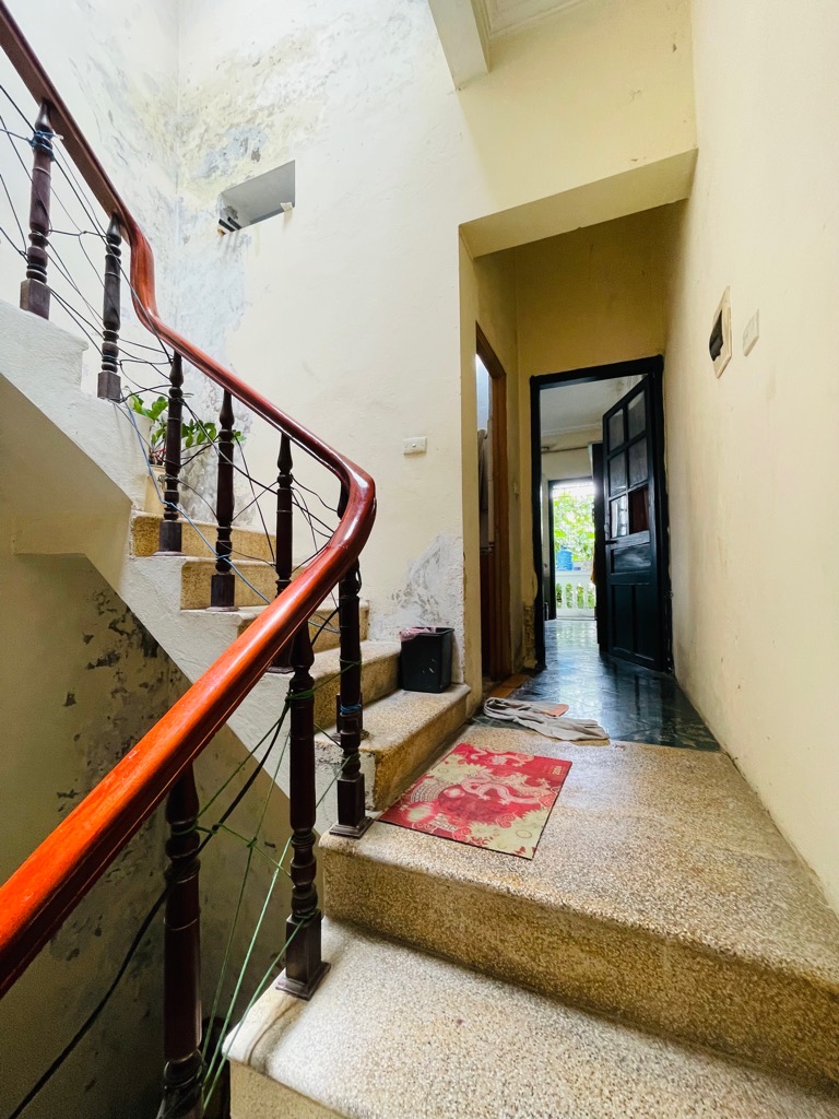Bán nhà Giáp Nhị - diện tích 75m2 4 tầng - Ô TÔ TRÁNH - giá 12,8 tỷ