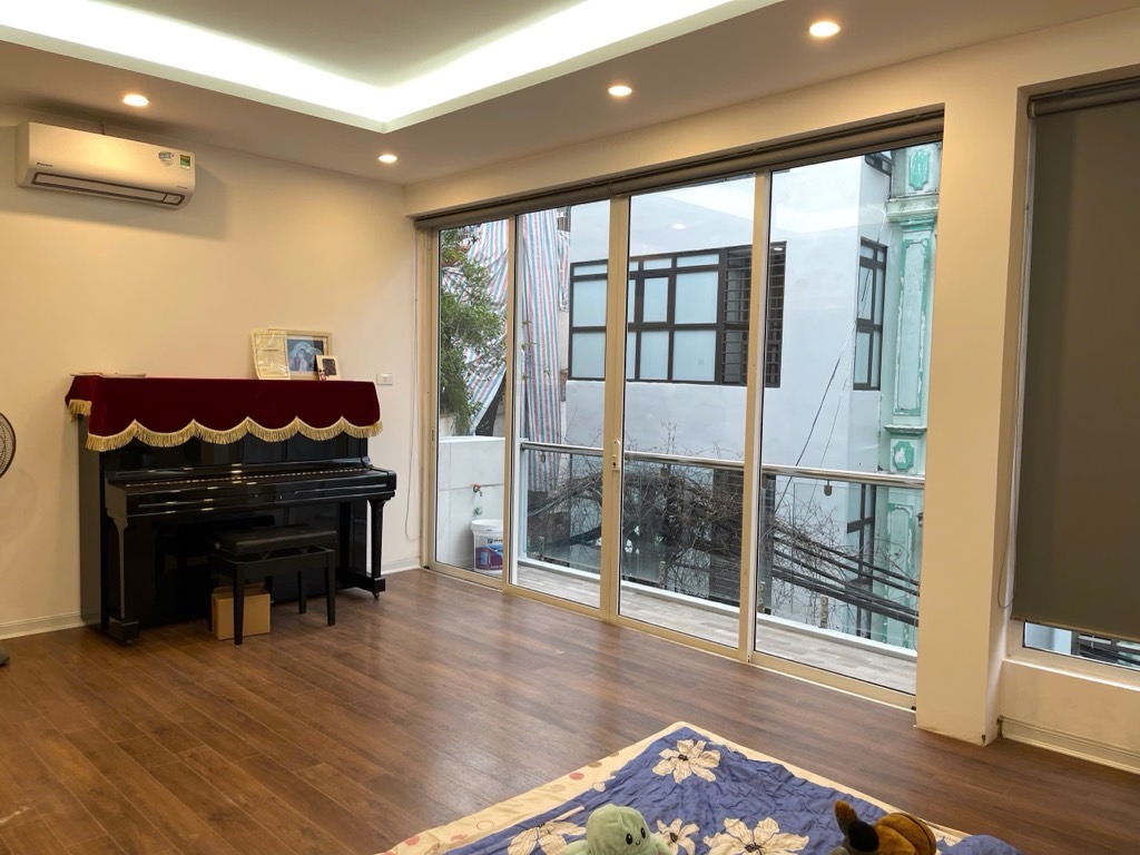 Bán nhà Minh Khai - diện tích 101m2 4 tầng - Lô góc 2 mặt ngõ - giá 24,5 tỷ