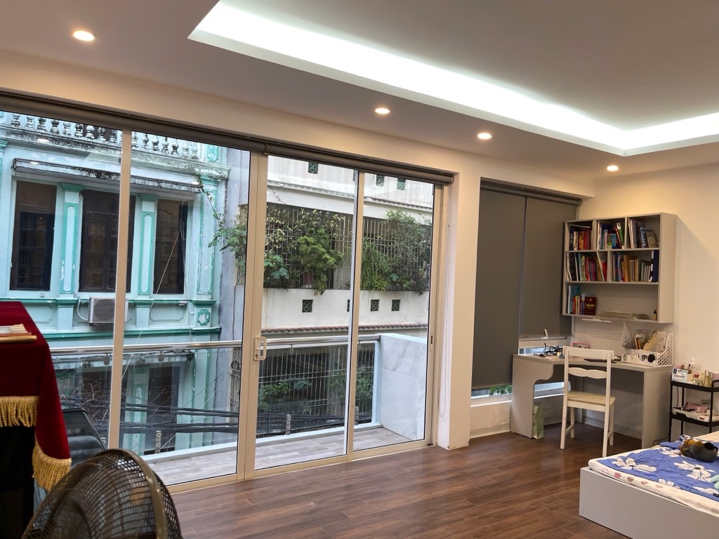 Bán nhà Minh Khai - diện tích 101m2 4 tầng - Lô góc 2 mặt ngõ - giá 24,5 tỷ