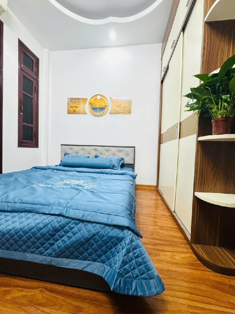 Bán nhà Trương Định - diện tích 34m2 5 tầng - Nhà đẹp thoáng - giá 9,6 tỷ