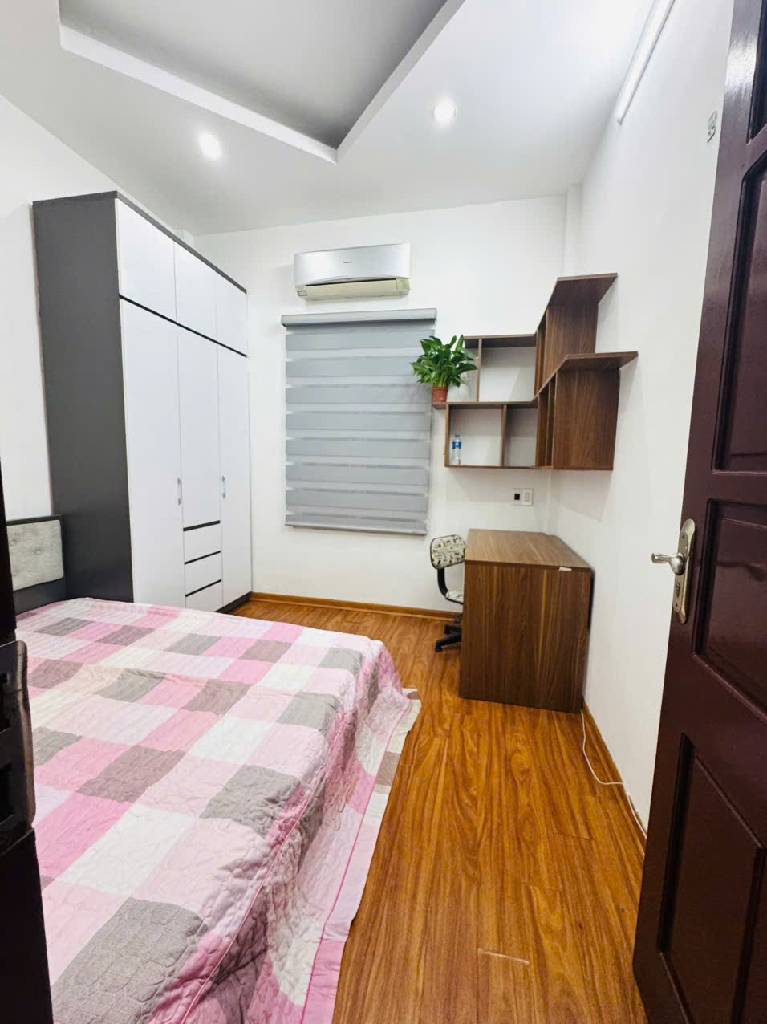 Bán nhà Trương Định - diện tích 34m2 5 tầng - Nhà đẹp thoáng - giá 9,6 tỷ