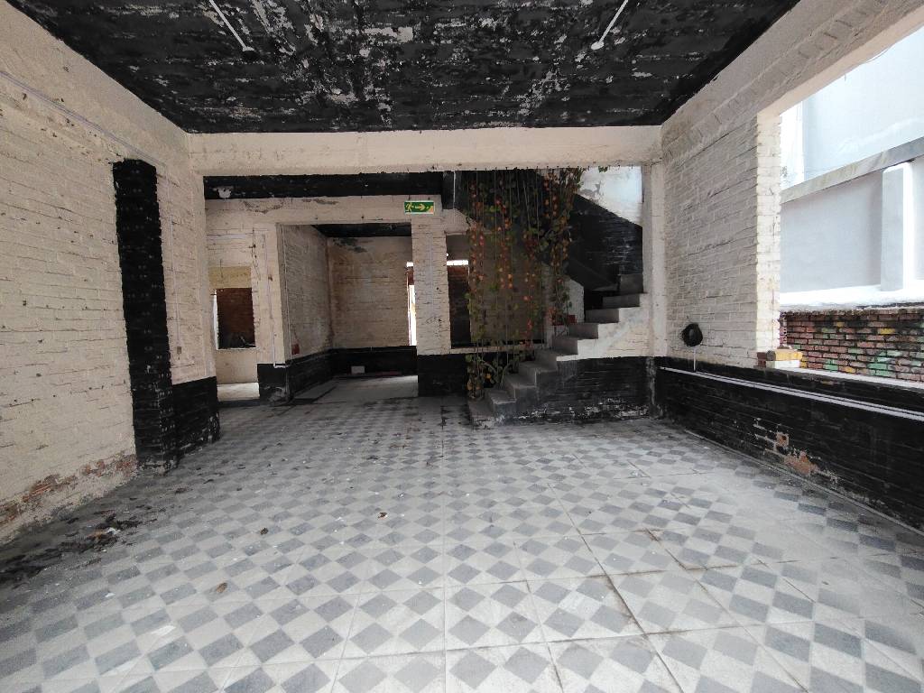 Bán nhà Trần Thủ Độ - diện tích 351m2 4 tầng - Biệt thự đơn lập đẹp nhất khu vực - giá 88 tỷ