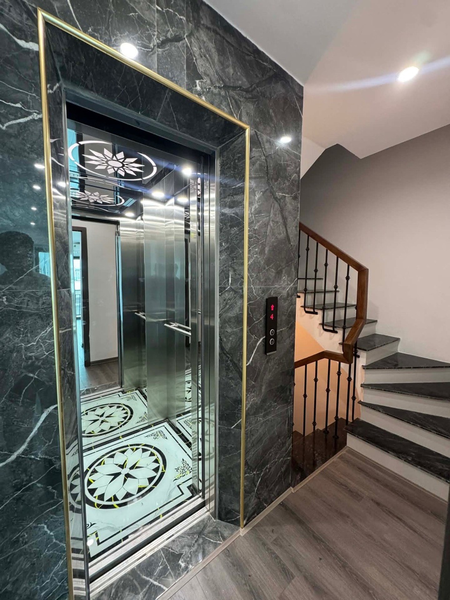 Bán nhà Hoàng Liệt - diện tích 30m2 6 tầng - Ngõ ô tô - giá 12 tỷ