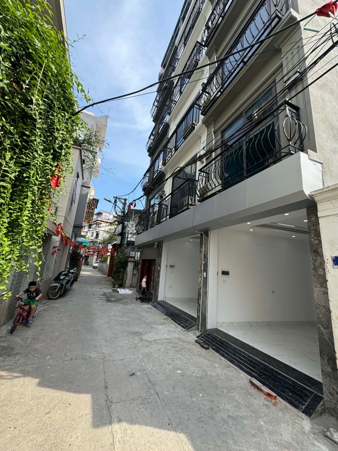 Bán nhà Hoàng Liệt - diện tích 30m2 6 tầng - Ngõ ô tô - giá 12 tỷ