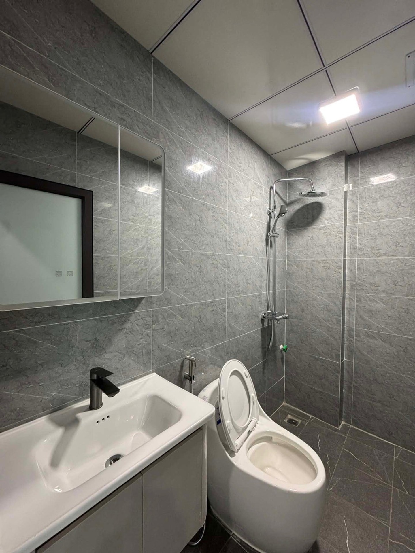 Bán nhà Hoàng Liệt - diện tích 30m2 6 tầng - Ngõ ô tô - giá 12 tỷ