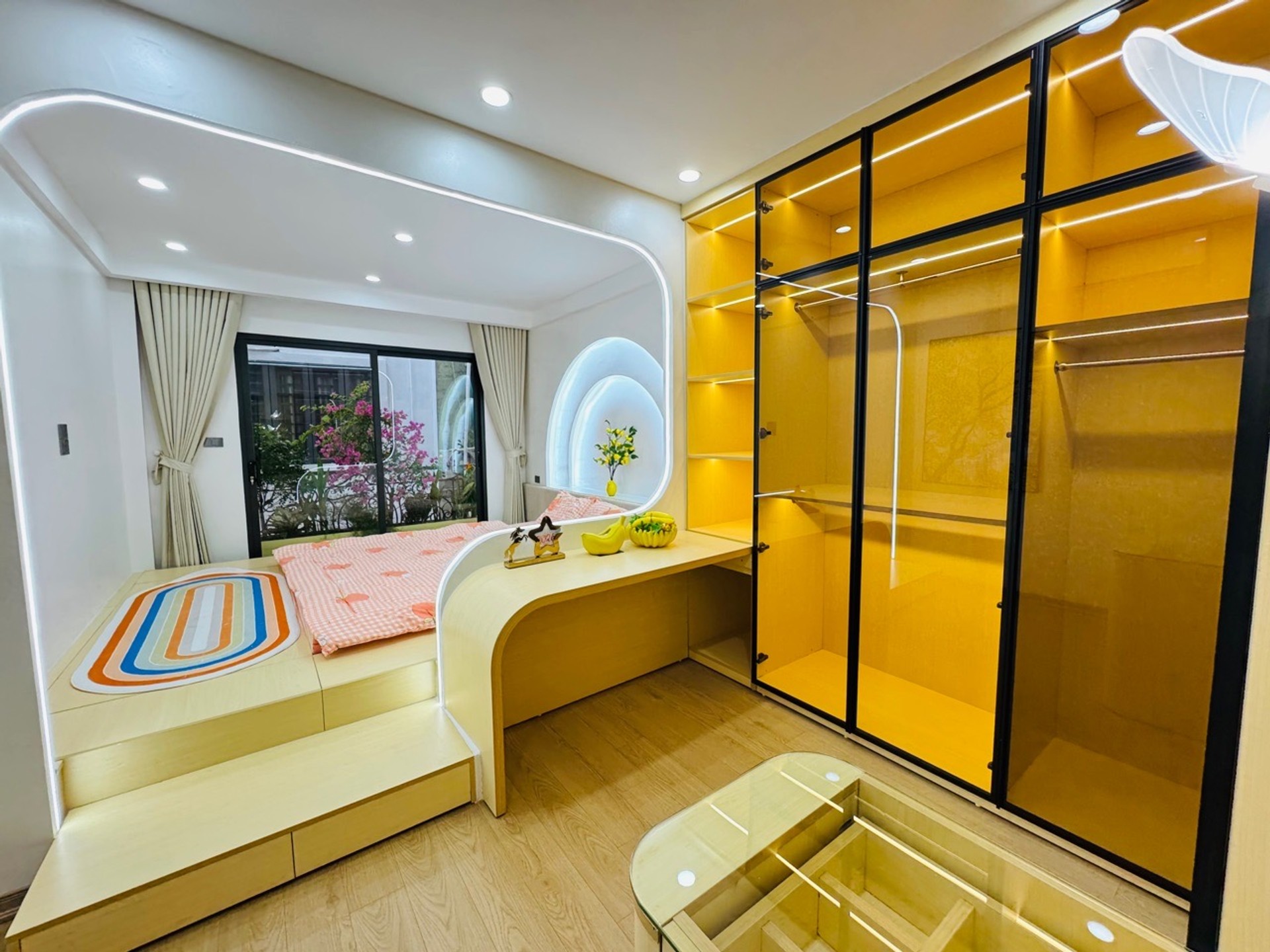 Bán nhà Tân Mai - diện tích 39m2 5 tầng - Thang máy - giá 14,6 tỷ