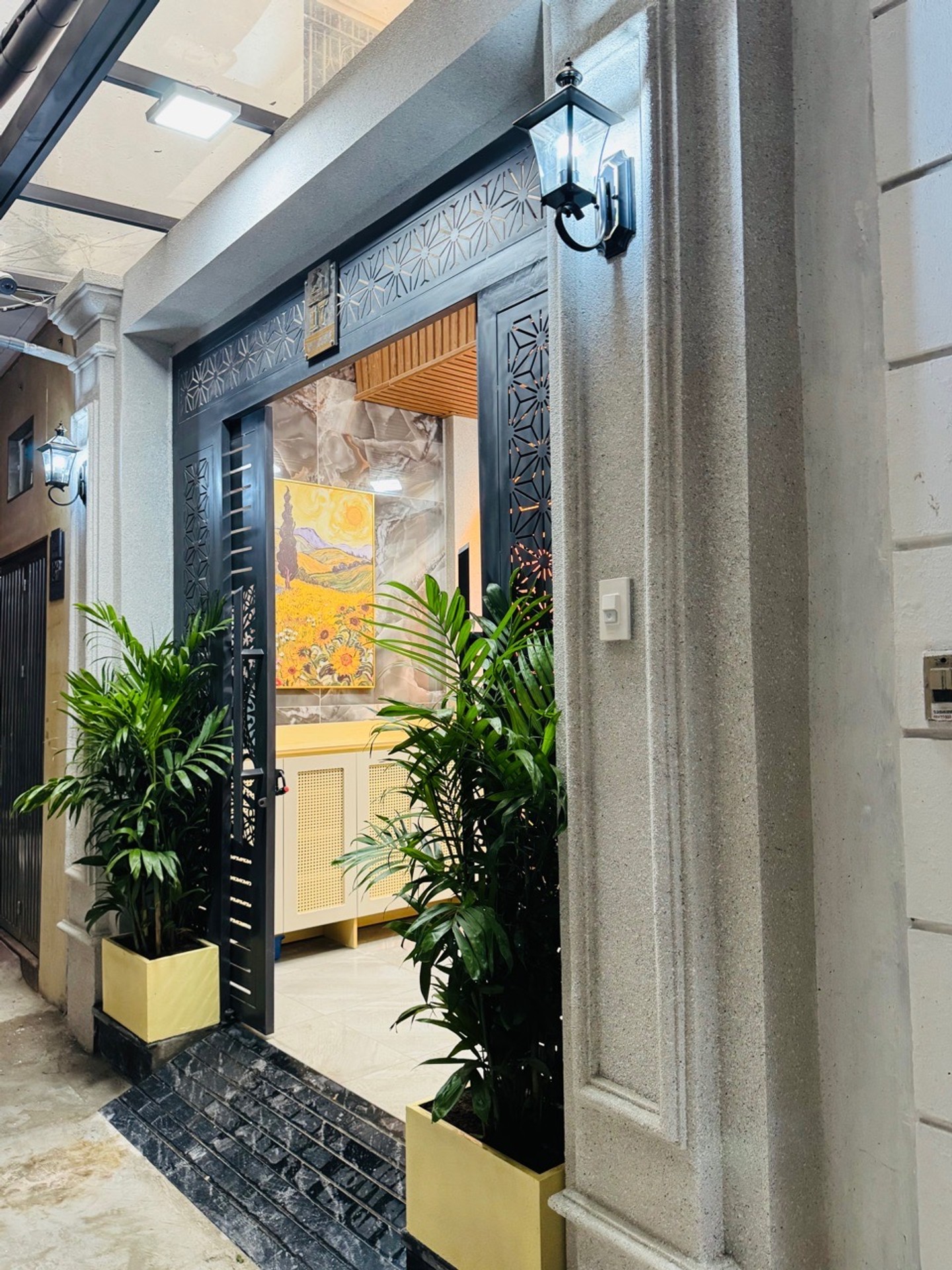 Bán nhà Tân Mai - diện tích 39m2 5 tầng - Thang máy - giá 14,6 tỷ