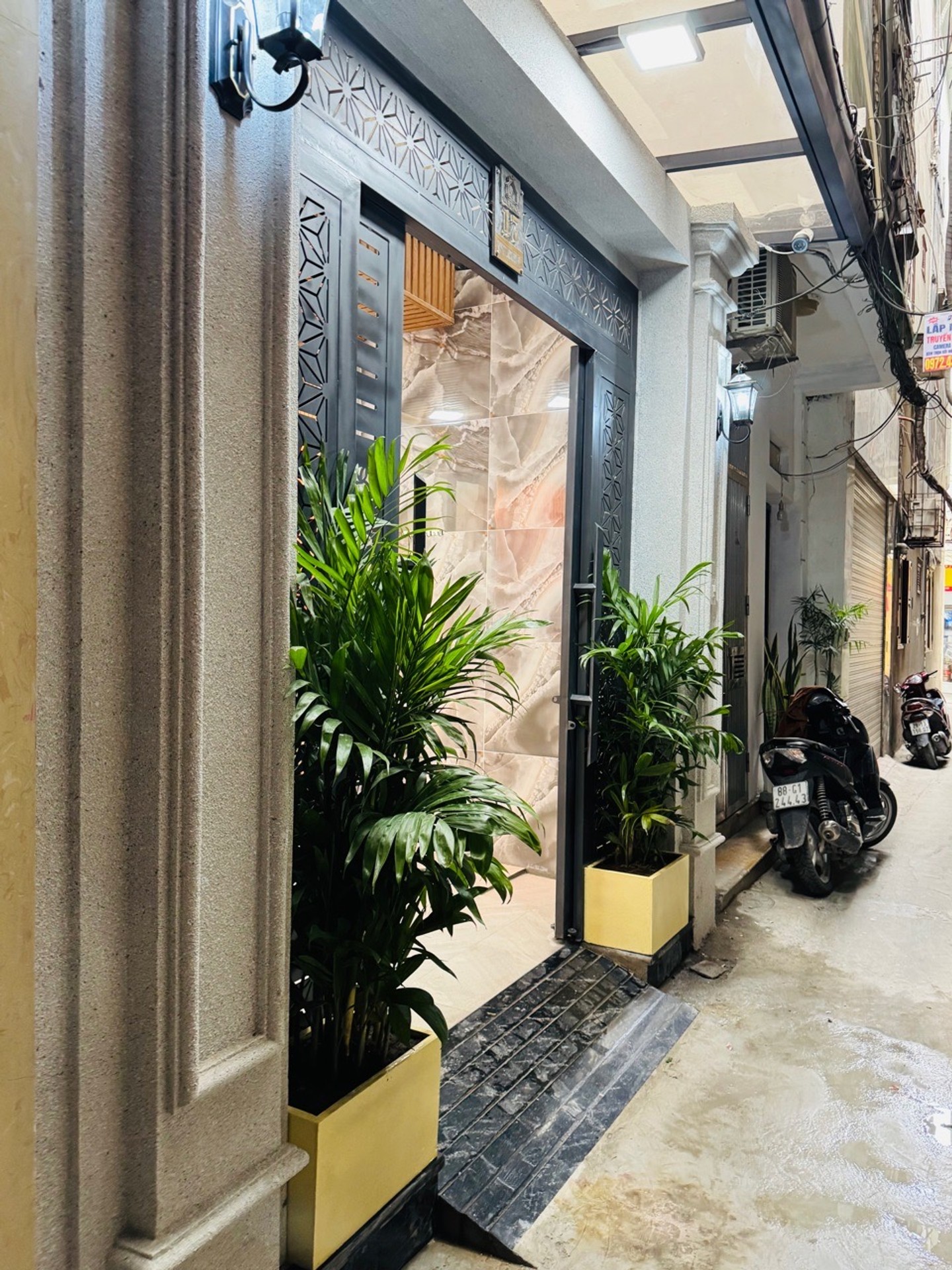 Bán nhà Tân Mai - diện tích 39m2 5 tầng - Thang máy - giá 14,6 tỷ