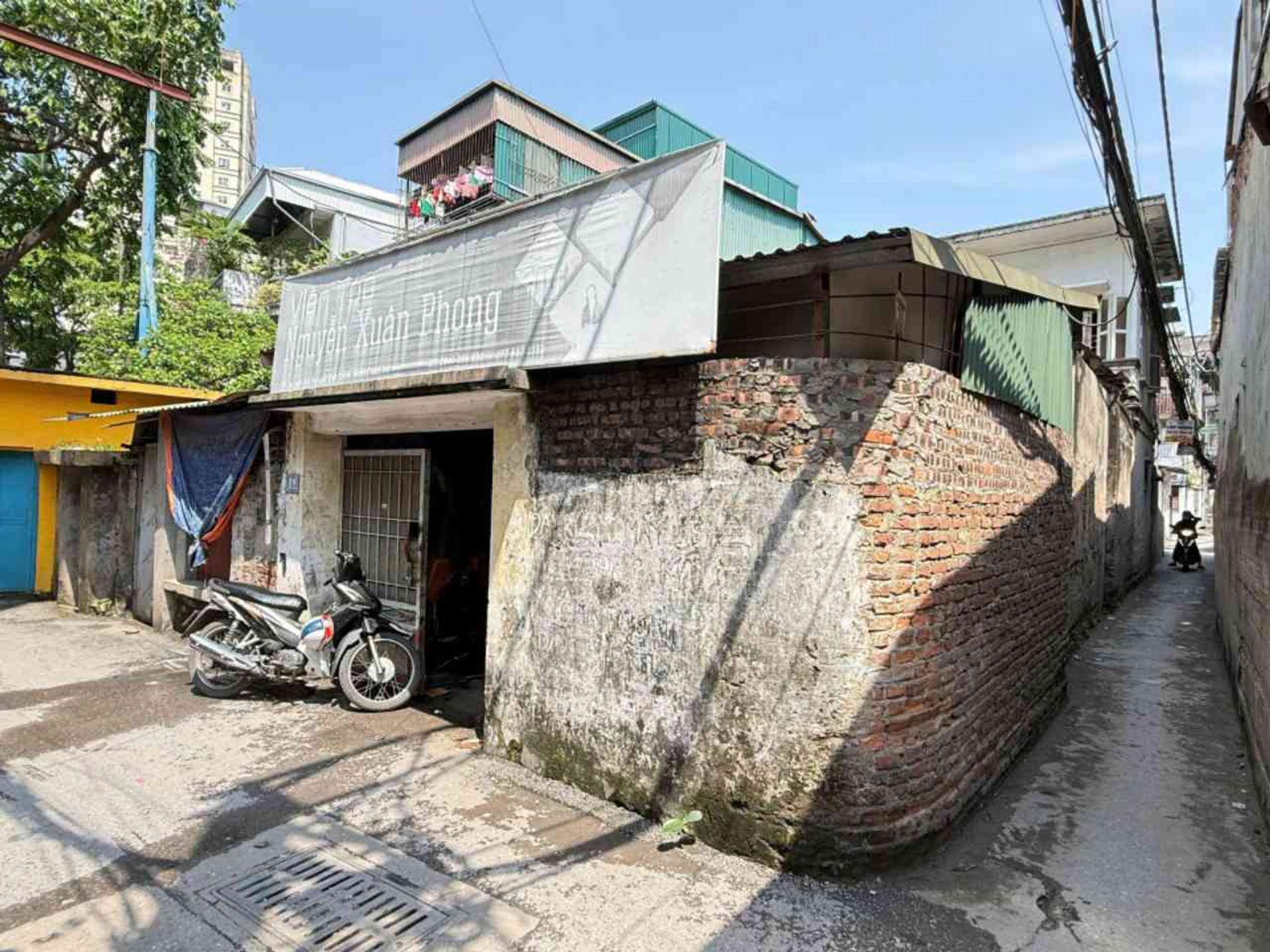 Bán nhà Nguyễn Đức Cảnh - diện tích 144m2 2 tầng - Lô góc, ô tô vào tận nhà - giá 33,85 tỷ