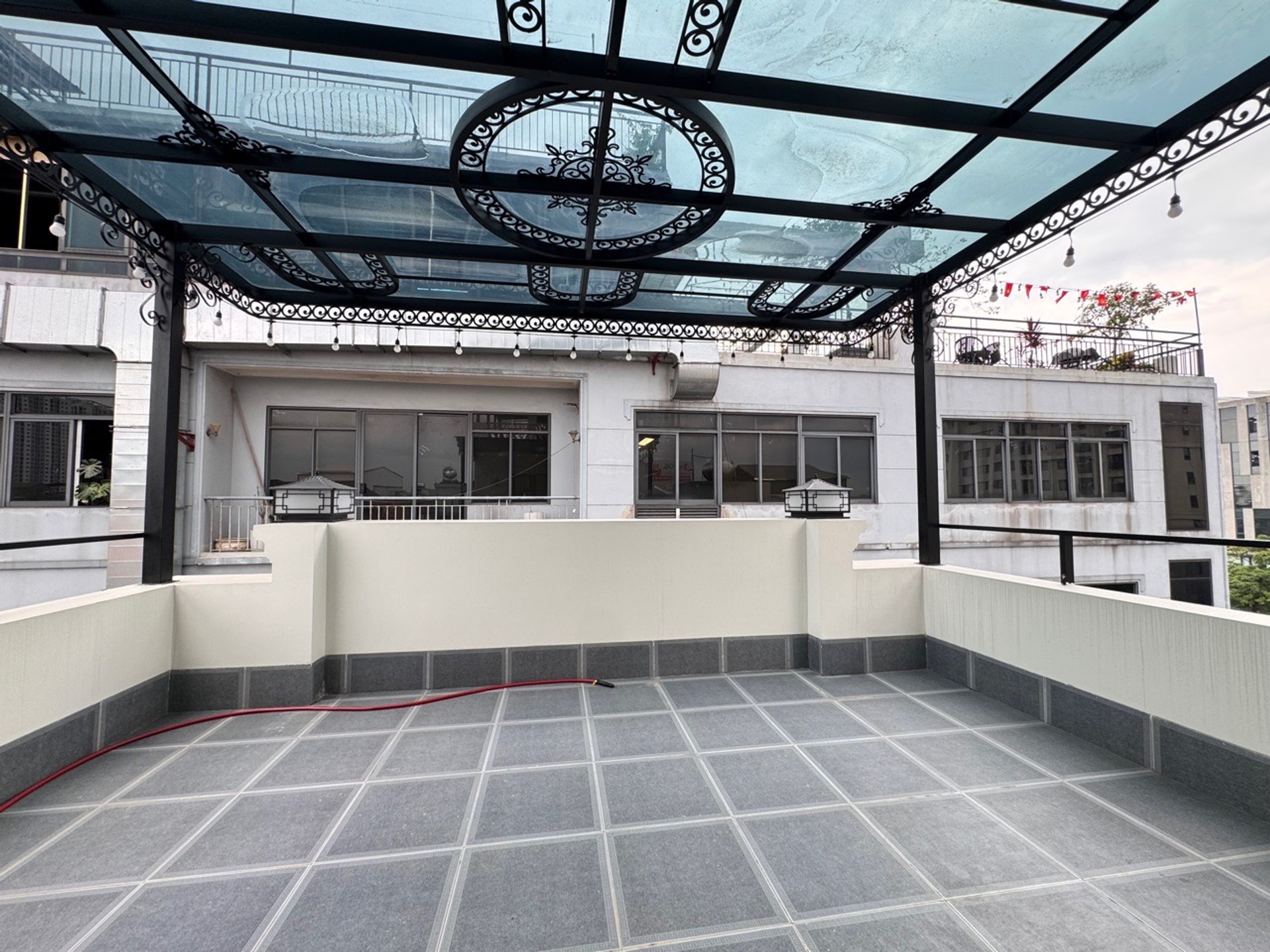 Bán nhà Tam Trinh - diện tích 75m2 7 tầng - Gara 2 xe 7 chỗ - giá 28,6 tỷ