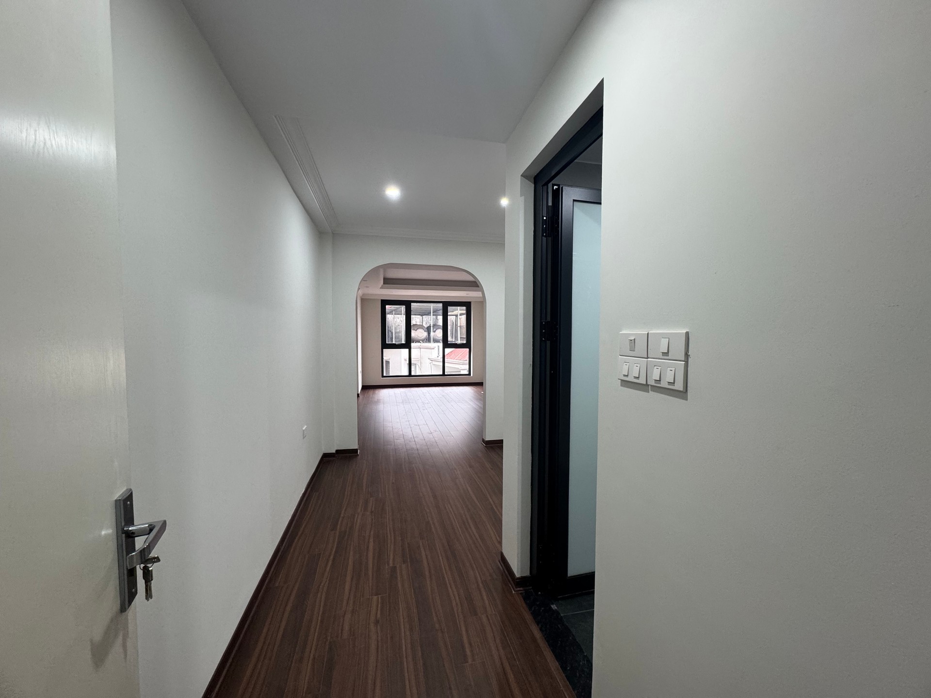 Bán nhà Quan Thổ 1 - diện tích 55m2 6 tầng - Lô góc 2 mặt thoáng - giá 25,5 tỷ