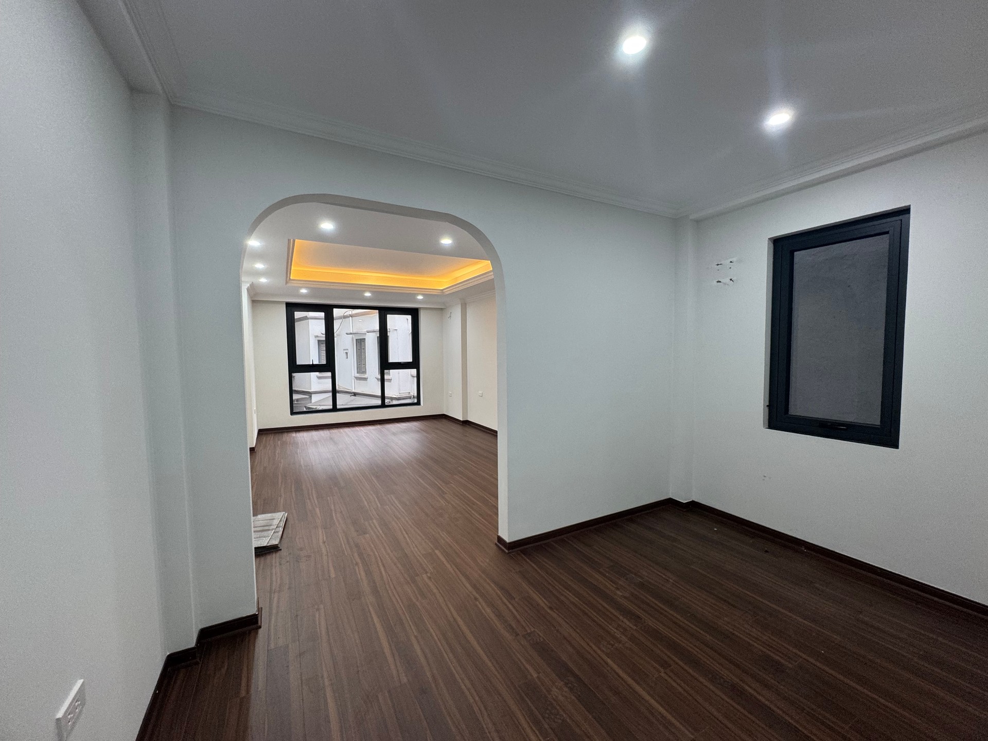 Bán nhà Quan Thổ 1 - diện tích 55m2 6 tầng - Lô góc 2 mặt thoáng - giá 25,5 tỷ