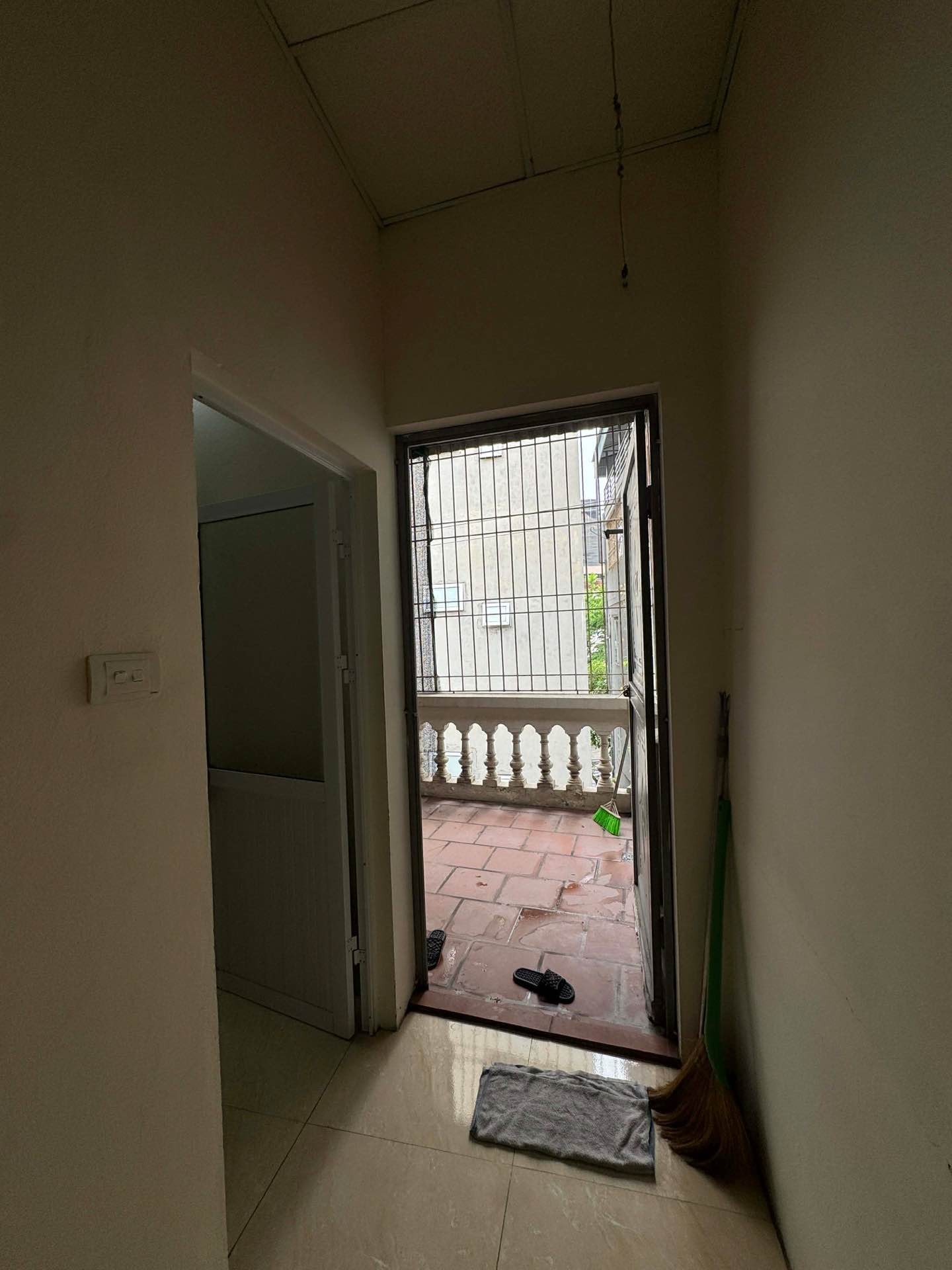 Bán nhà Kim Giang - diện tích 62m2 3 tầng - gần ô tô - giá 12 tỷ
