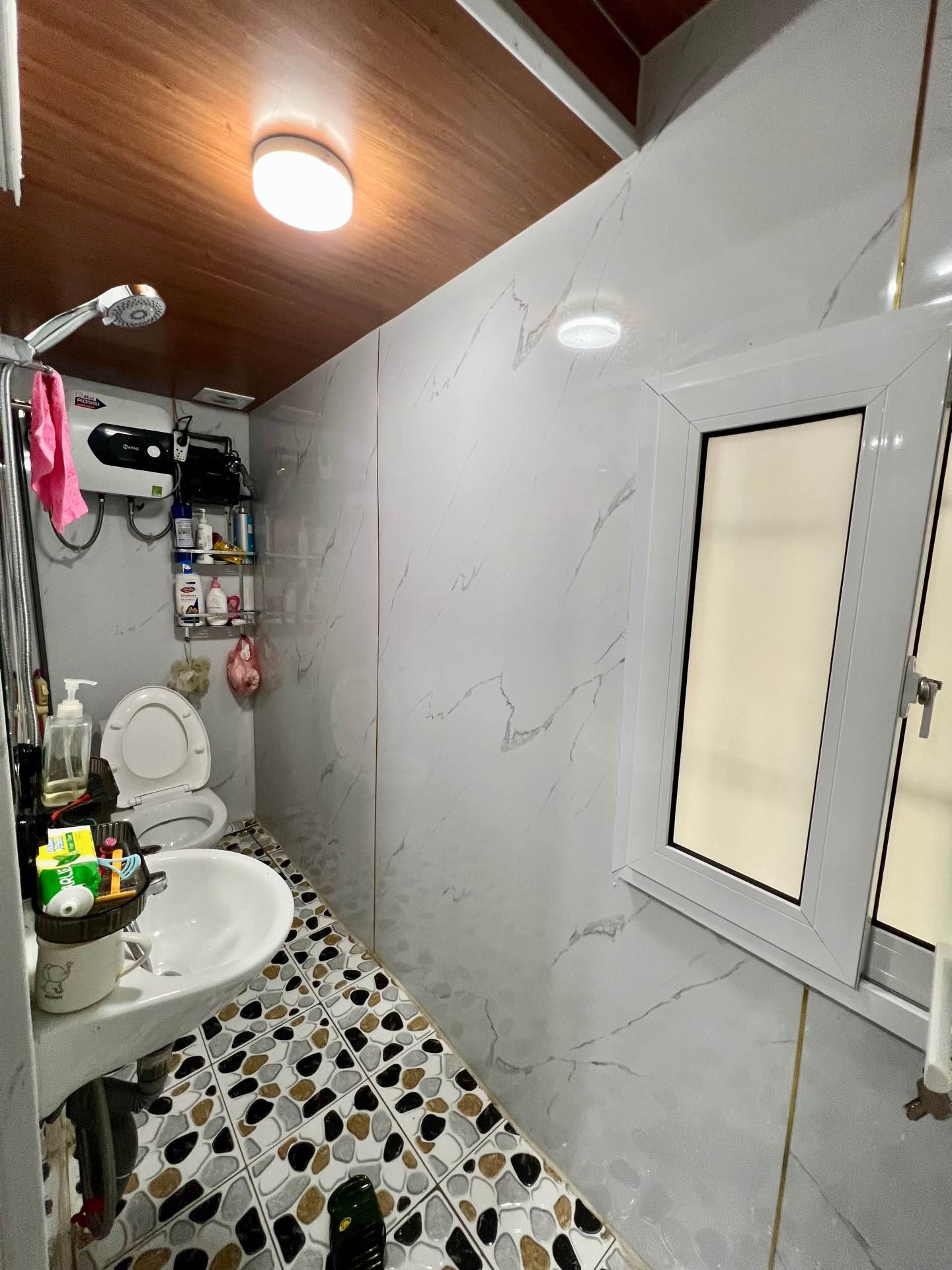 Bán nhà Nguyễn Chính - diện tích 73m2 5 tầng - Tập thể tầng 2 - giá 3,3 tỷ