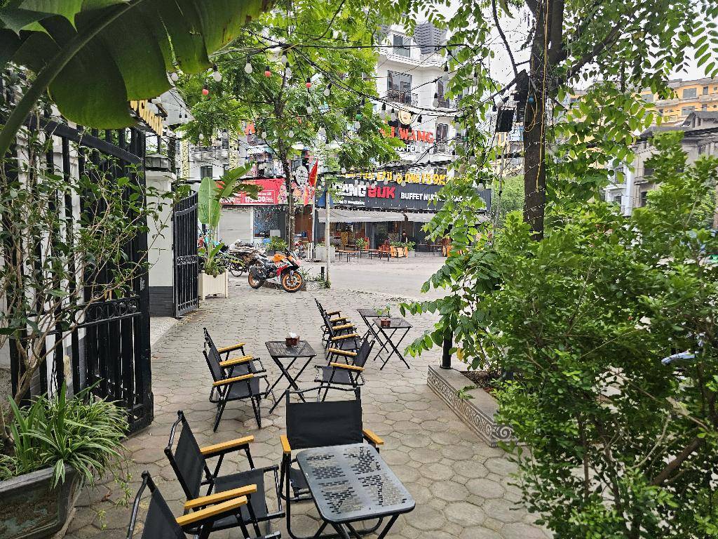 Bán nhà Phùng Khoang - diện tích 137m2 4 tầng - Lô góc, kinh doanh sầm uất - giá 53,2 tỷ