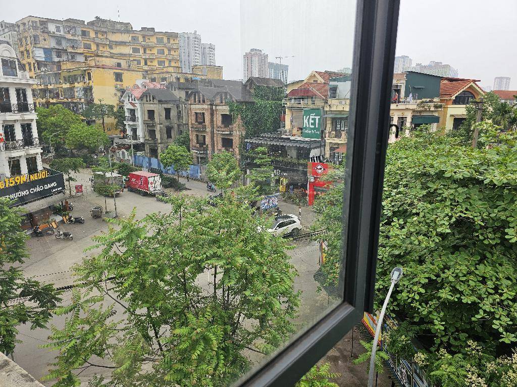 Bán nhà Phùng Khoang - diện tích 137m2 4 tầng - Lô góc, kinh doanh sầm uất - giá 53,2 tỷ