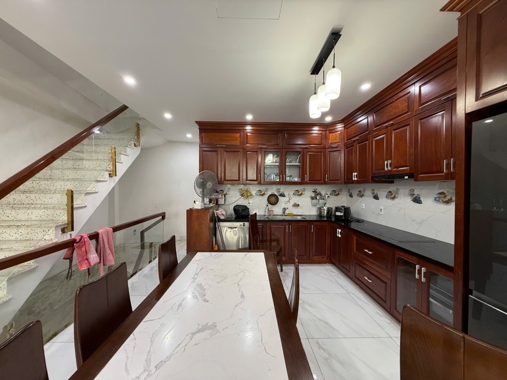 Bán nhà Đường mới KĐT Đồng Tàu - diện tích 52m2 5 tầng - Nhà đẹp hiếm có - giá 30 tỷ