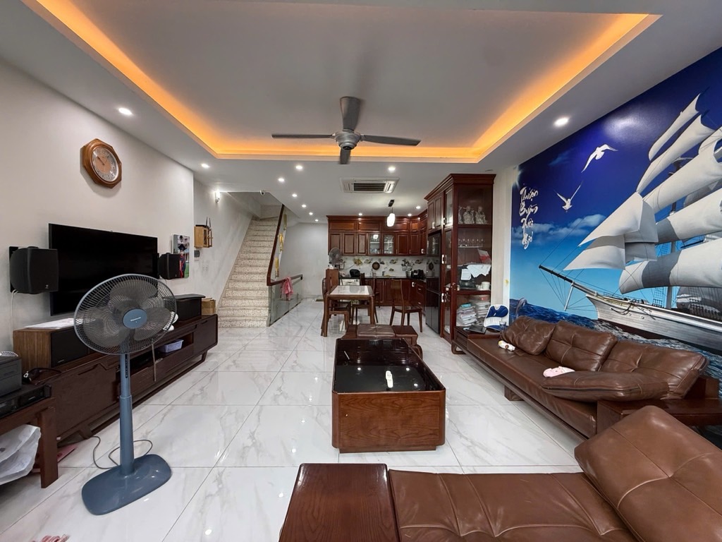 Bán nhà Đường mới KĐT Đồng Tàu - diện tích 52m2 5 tầng - Nhà đẹp hiếm có - giá 30 tỷ