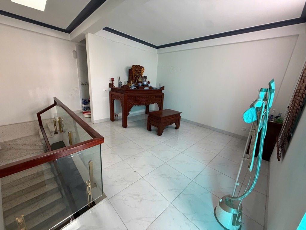 Bán nhà Đường mới KĐT Đồng Tàu - diện tích 52m2 5 tầng - Nhà đẹp hiếm có - giá 30 tỷ