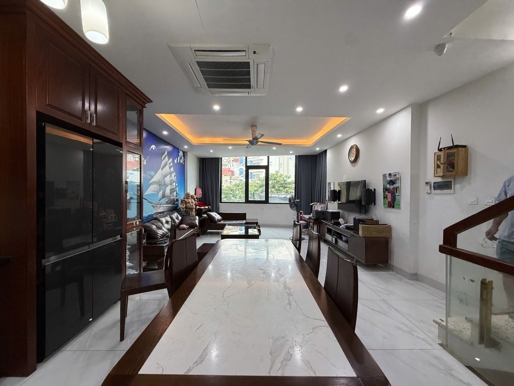 Bán nhà Đường mới KĐT Đồng Tàu - diện tích 52m2 5 tầng - Nhà đẹp hiếm có - giá 30 tỷ