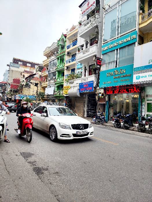 Bán nhà Giảng Võ - diện tích 153.4m2 3 tầng - Mặt phố kinh doanh đỉnh - giá 69 tỷ