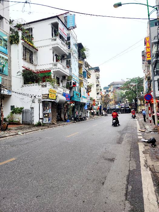 Bán nhà Giảng Võ - diện tích 153.4m2 3 tầng - Mặt phố kinh doanh đỉnh - giá 69 tỷ