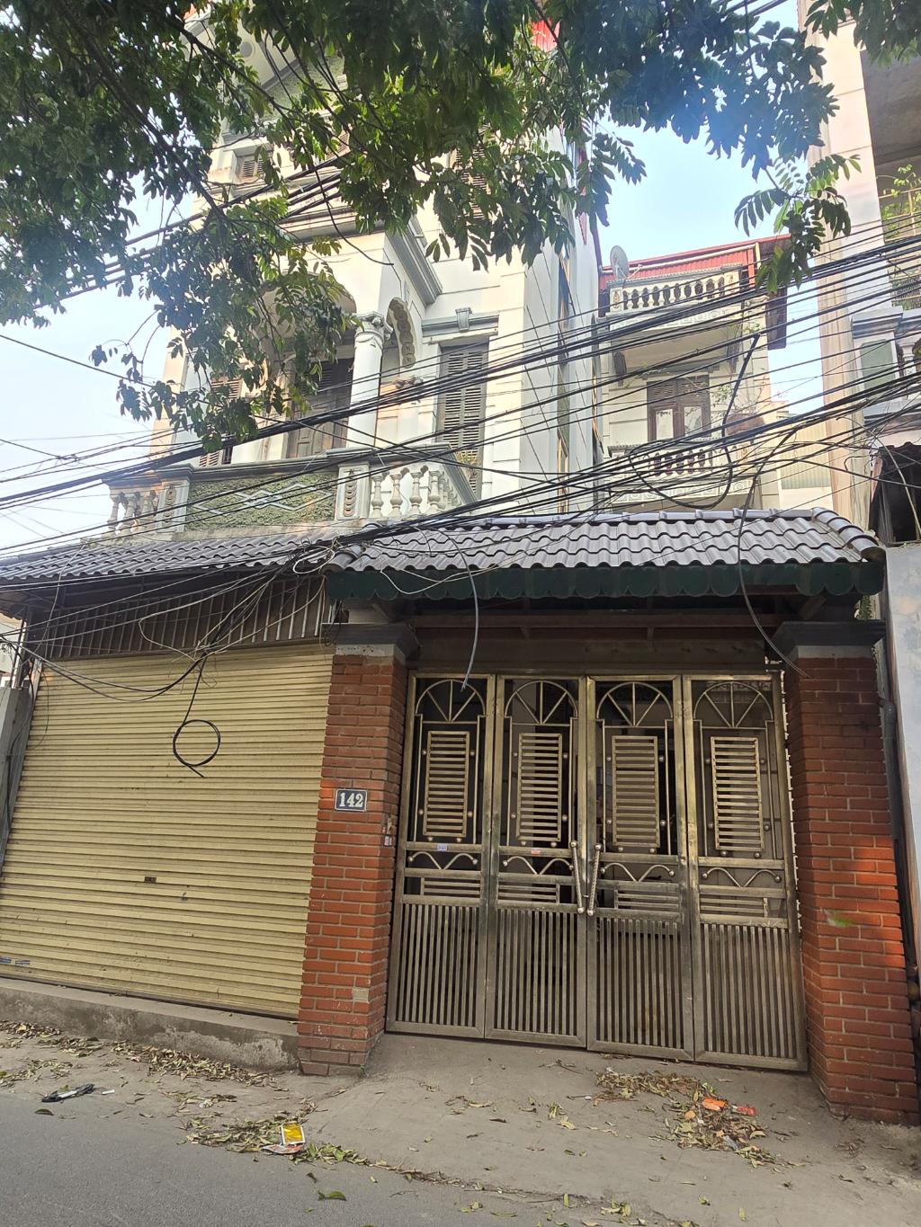 Bán nhà Ngọc Hồi - diện tích 104m2 4 tầng - Ô TÔ TRÁNH - giá 25,5 tỷ