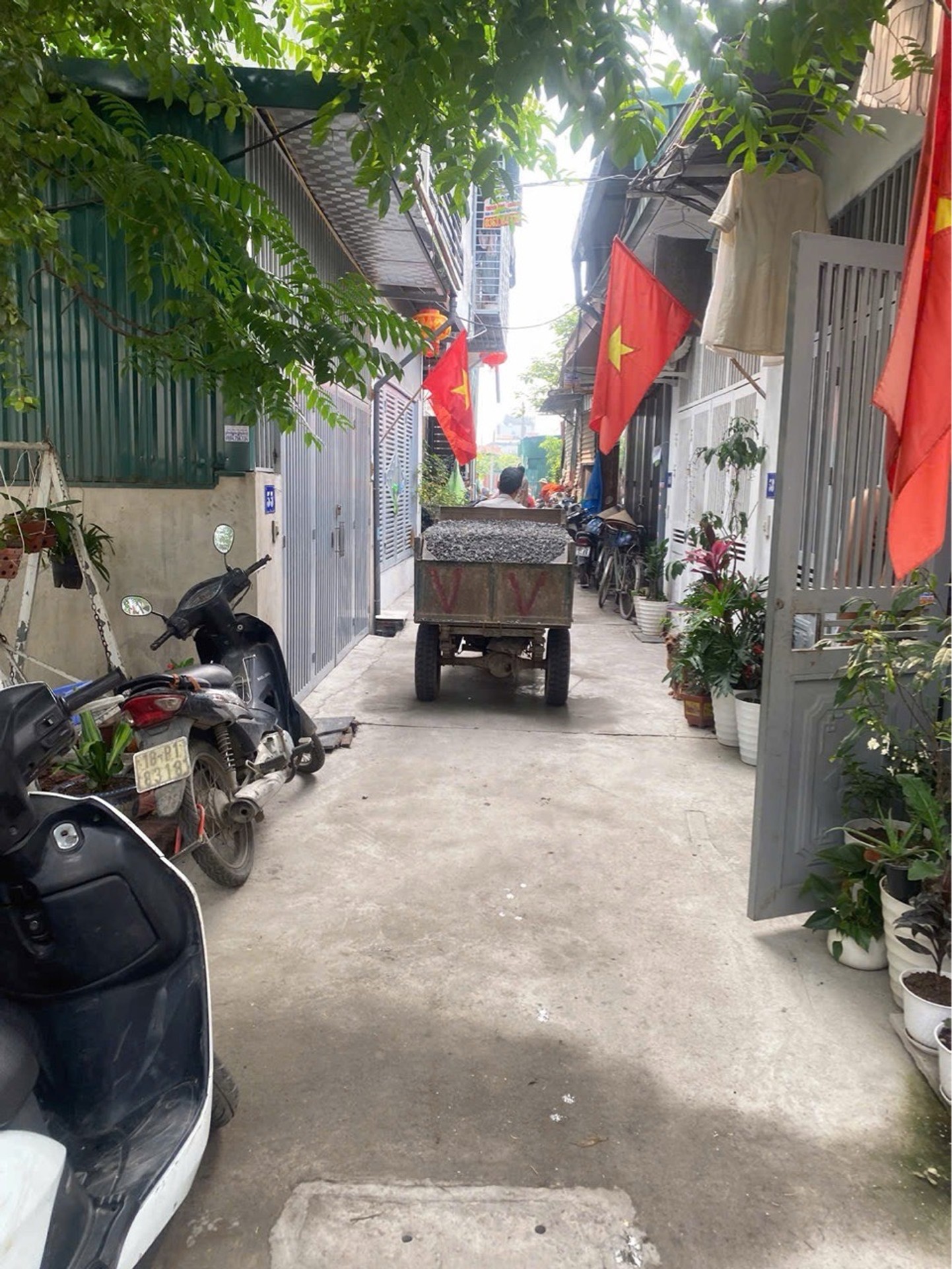 Bán nhà Định Công Thượng - diện tích 37m2 0 tầng - Mảnh đất vàng - giá 1 tỷ