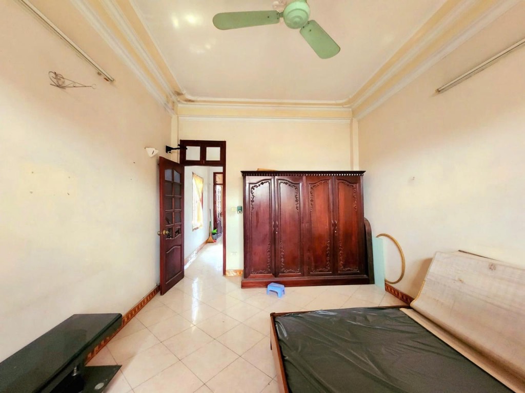 Bán nhà Tân Khai - diện tích 82m2 4 tầng - ô tô đỗ cổng - giá 14 tỷ