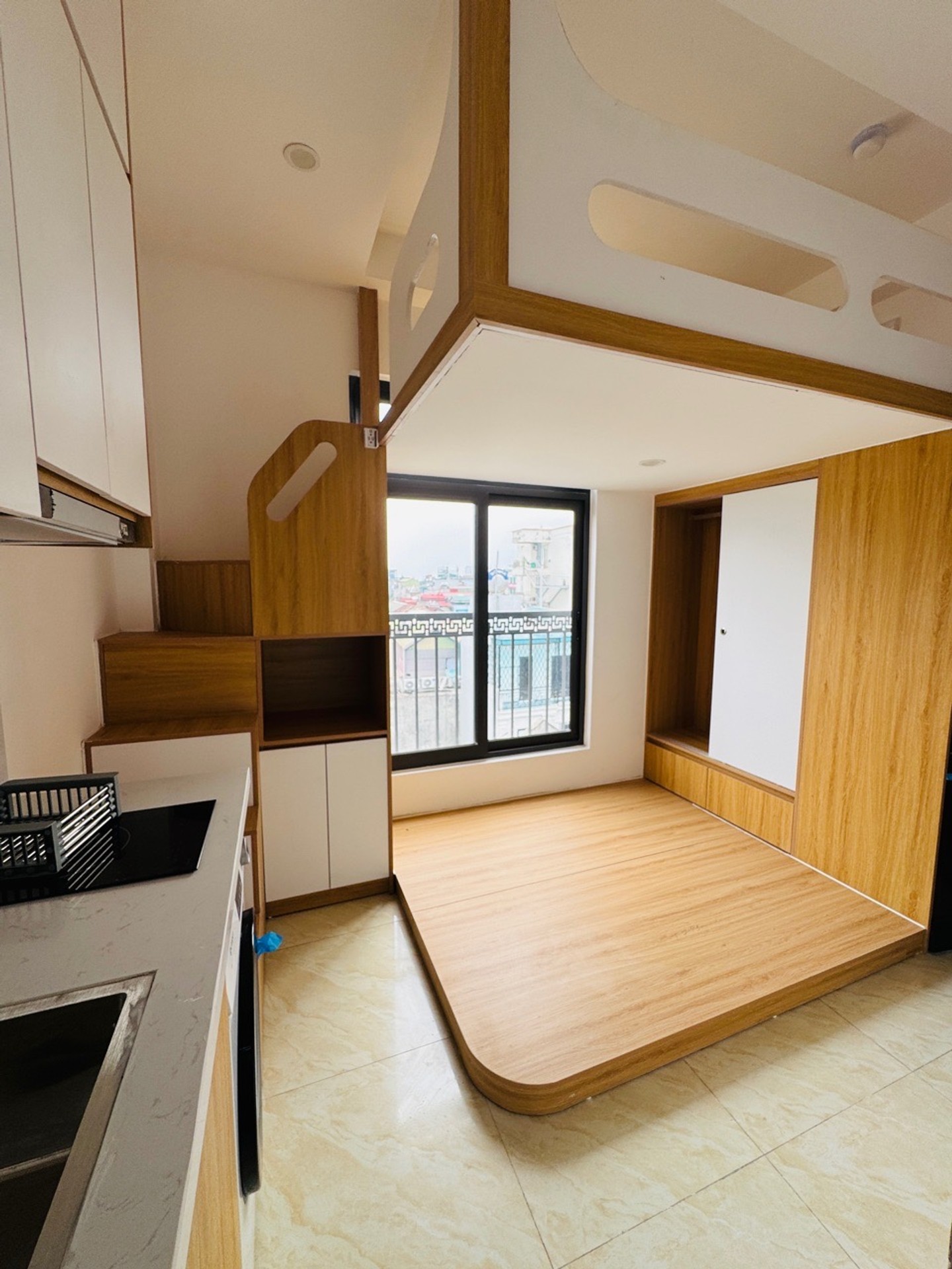 Bán nhà Định Công Thượng - diện tích 50m2 7 tầng - Lô góc - giá 15,7 tỷ
