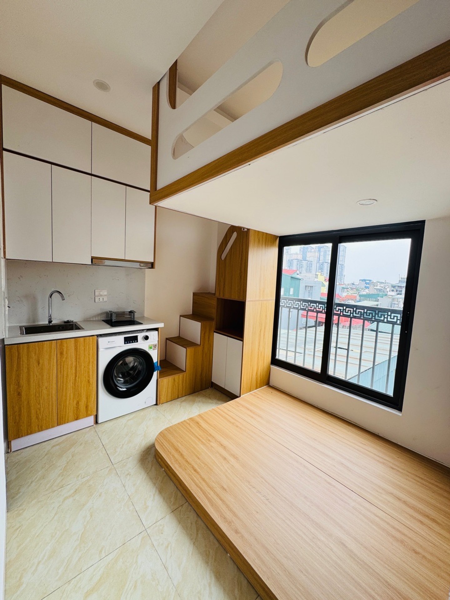 Bán nhà Định Công Thượng - diện tích 50m2 7 tầng - Lô góc - giá 15,7 tỷ