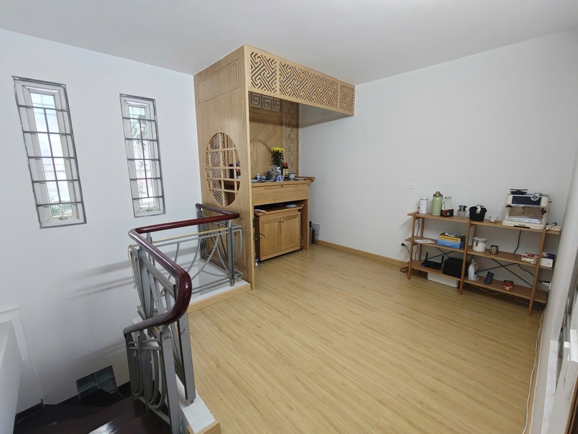 Bán nhà Lĩnh Nam - diện tích 46m2 5 tầng - ô tô đỗ cửa - giá 22 tỷ