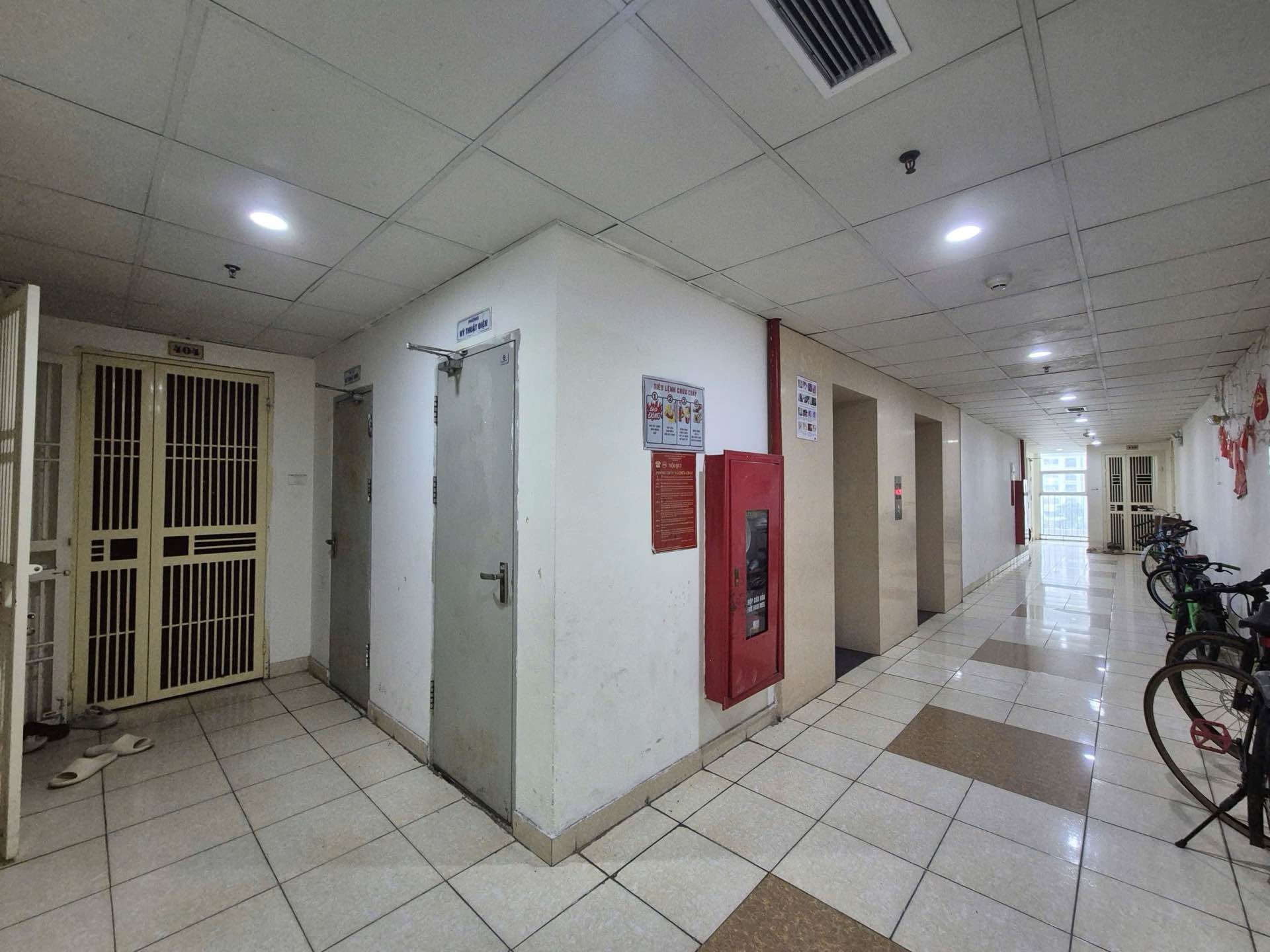 Bán nhà Tây Nam Linh Đàm - diện tích 56m2 4 tầng - Căn góc đẹp nhất - giá 5,1 tỷ