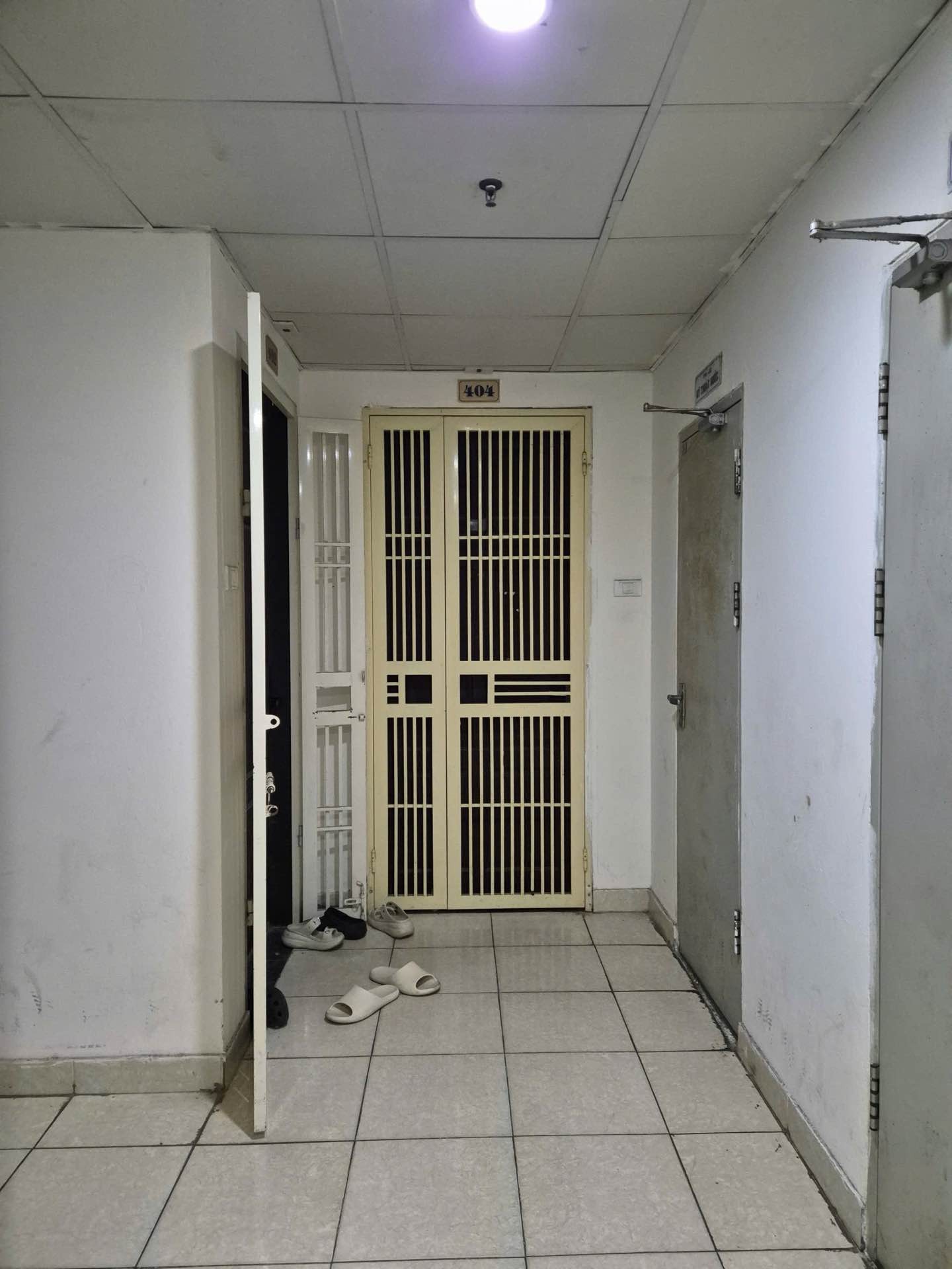 Bán nhà Tây Nam Linh Đàm - diện tích 56m2 4 tầng - Căn góc đẹp nhất - giá 5,1 tỷ