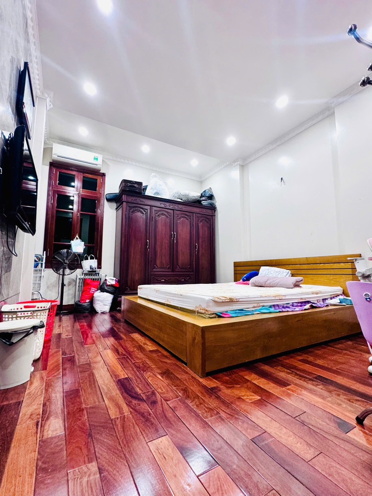 Bán nhà Mễ Trì Thượng - diện tích 127m2 4 tầng - Biệt thự nhà vườn - giá 39,5 tỷ