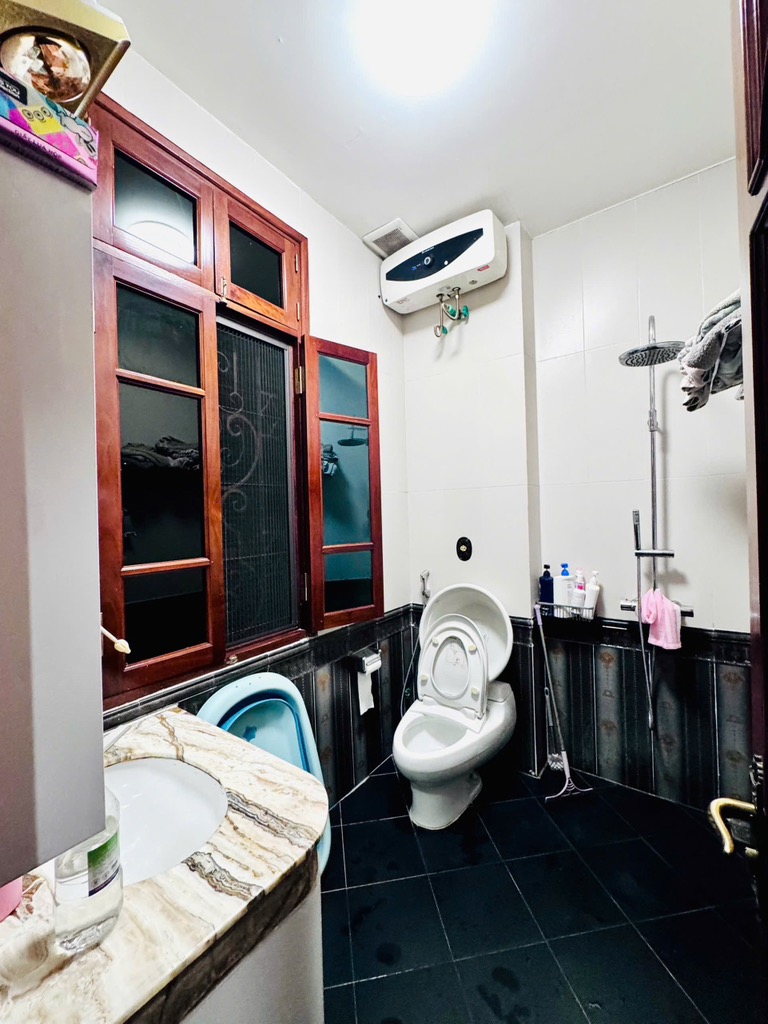 Bán nhà Mễ Trì Thượng - diện tích 127m2 4 tầng - Biệt thự nhà vườn - giá 39,5 tỷ