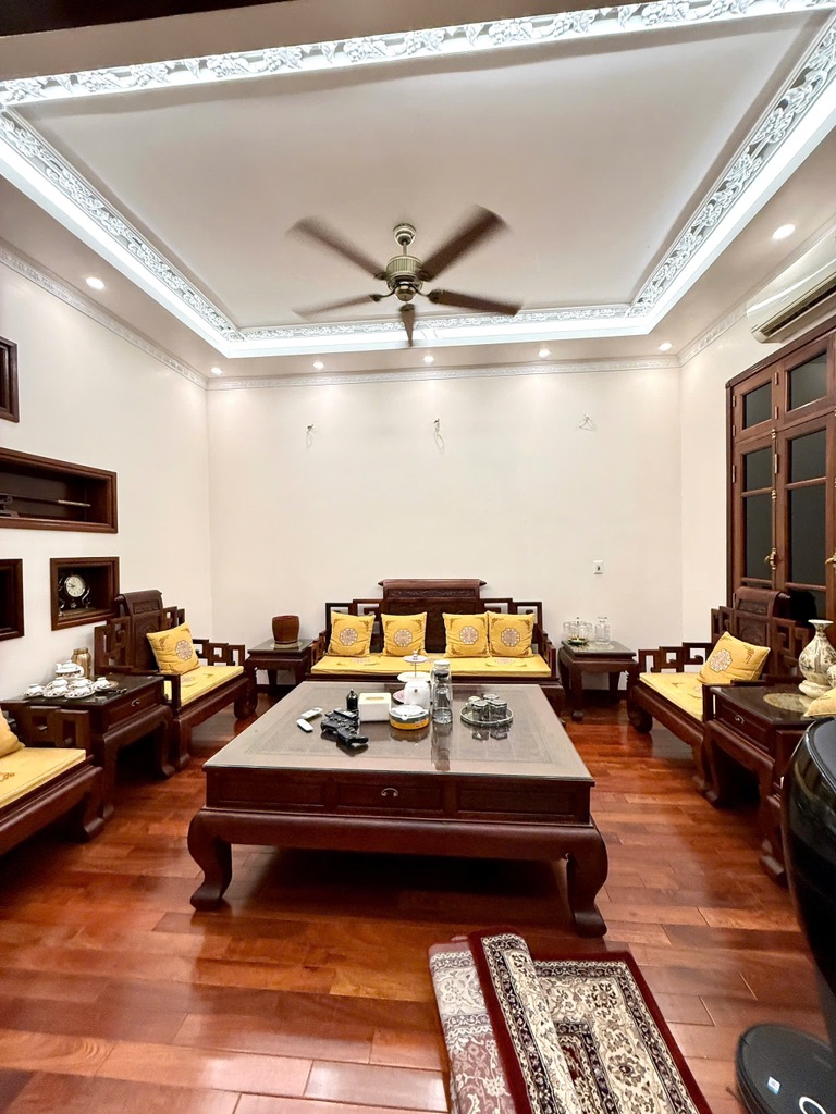 Bán nhà Mễ Trì Thượng - diện tích 127m2 4 tầng - Biệt thự nhà vườn - giá 39,5 tỷ