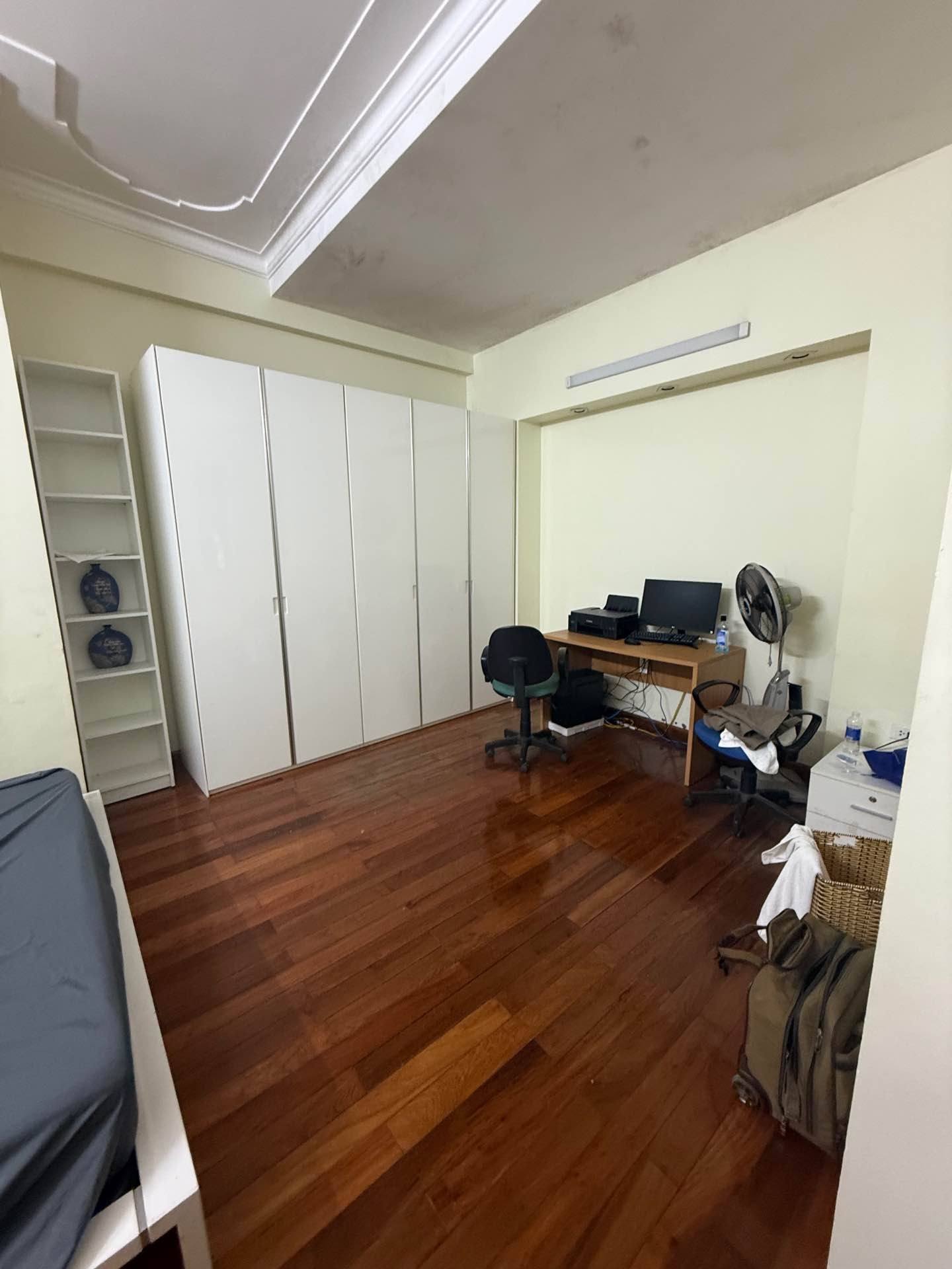 Bán nhà Triệu Việt Vương - diện tích 68m2 5 tầng - Lô góc 2 mặt thoáng - giá 50 tỷ