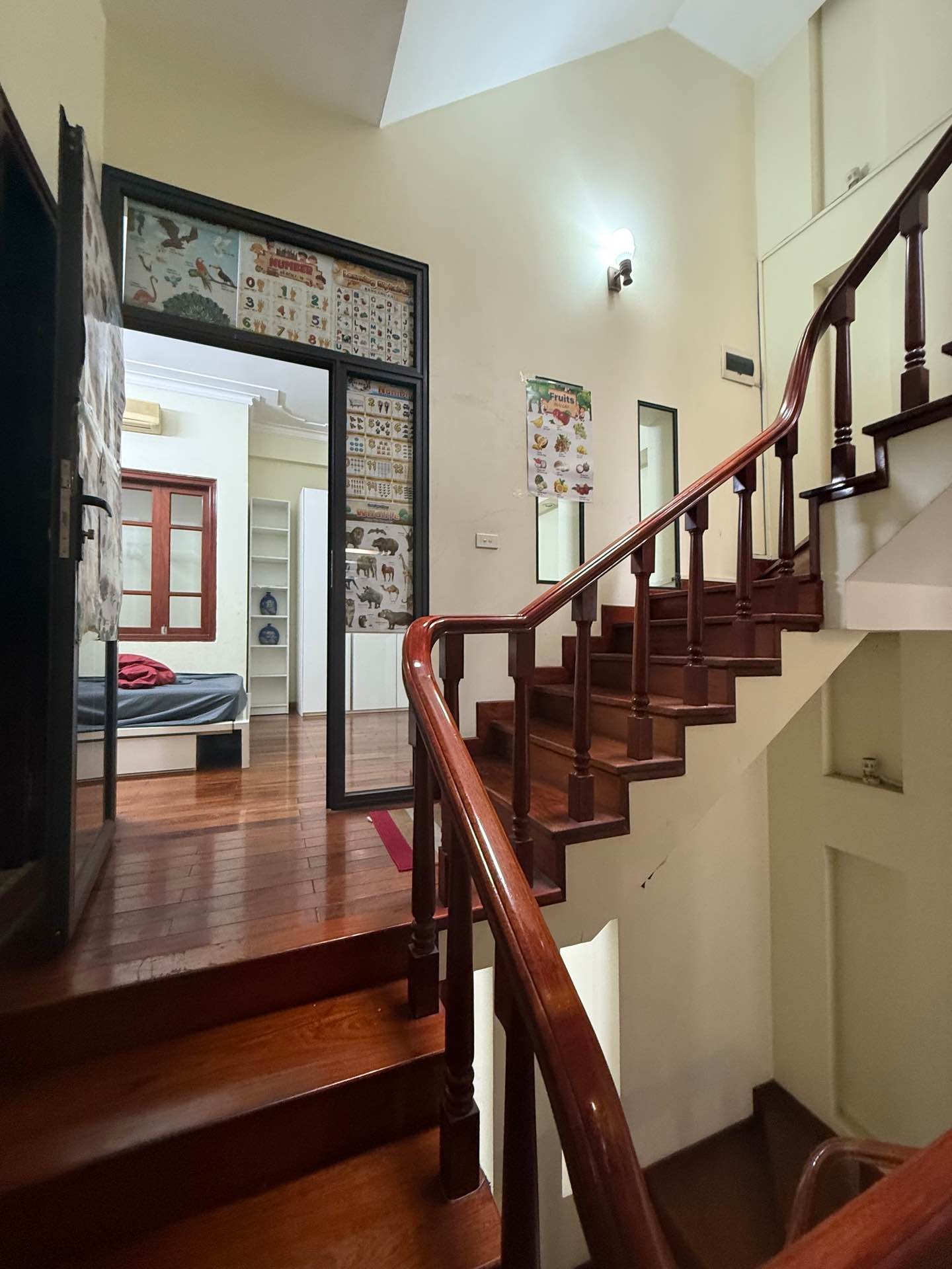 Bán nhà Triệu Việt Vương - diện tích 68m2 5 tầng - Lô góc 2 mặt thoáng - giá 50 tỷ