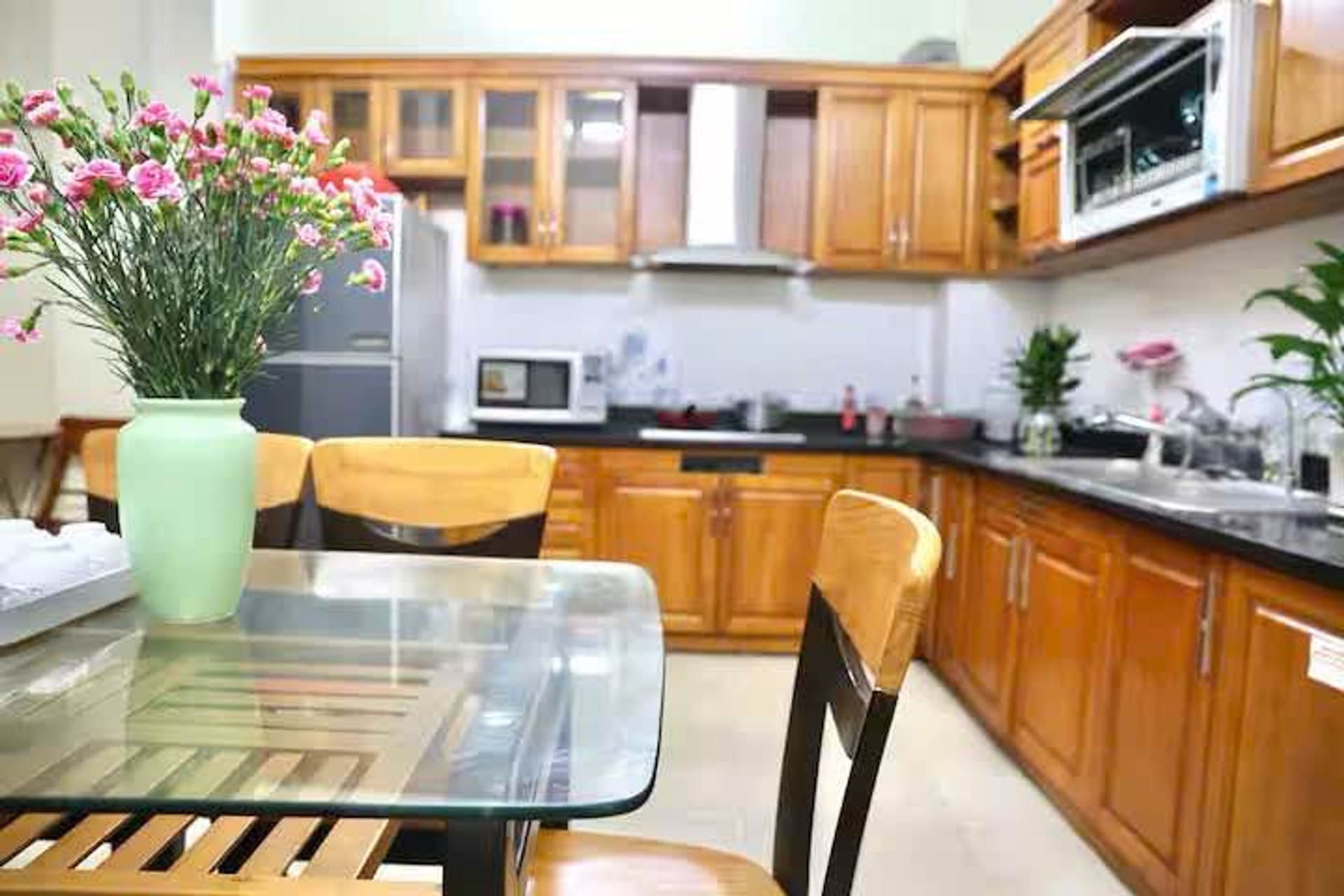 Bán nhà Triệu Việt Vương - diện tích 68m2 5 tầng - Lô góc 2 mặt thoáng - giá 50 tỷ