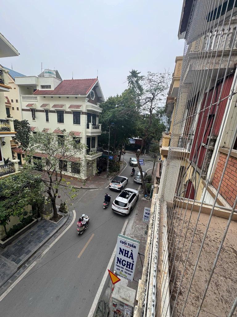 Bán nhà Bắc Linh Đàm - diện tích 74m2 4 tầng - ô tô tránh đỗ - giá 28,5 tỷ