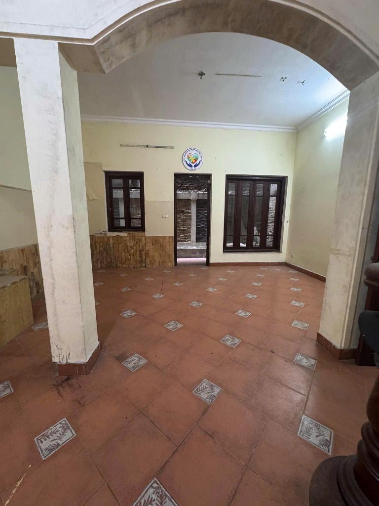 Bán nhà Bắc Linh Đàm - diện tích 74m2 4 tầng - ô tô tránh đỗ - giá 28,5 tỷ