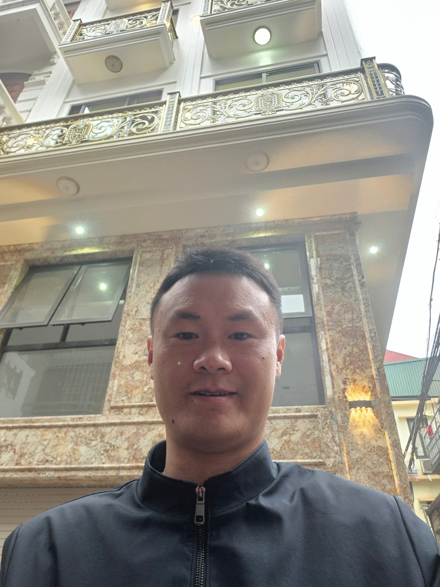 Bán nhà Thái Thịnh - diện tích 74.9m2 8 tầng - Lô góc 2 mặt thoáng - giá 40,5 tỷ